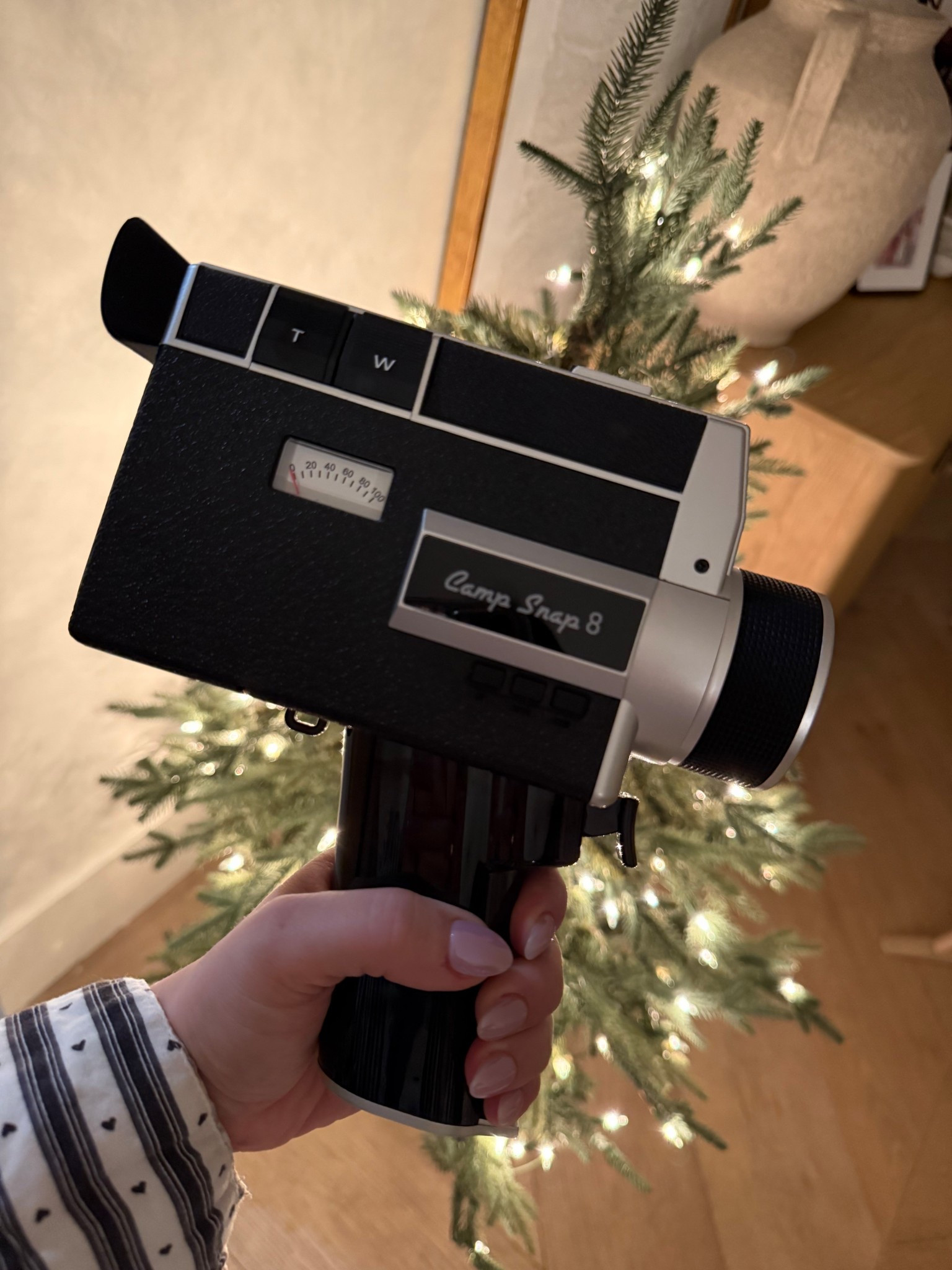 This would make the perfect gift! I am obsessed! 



Camera, Vintage 