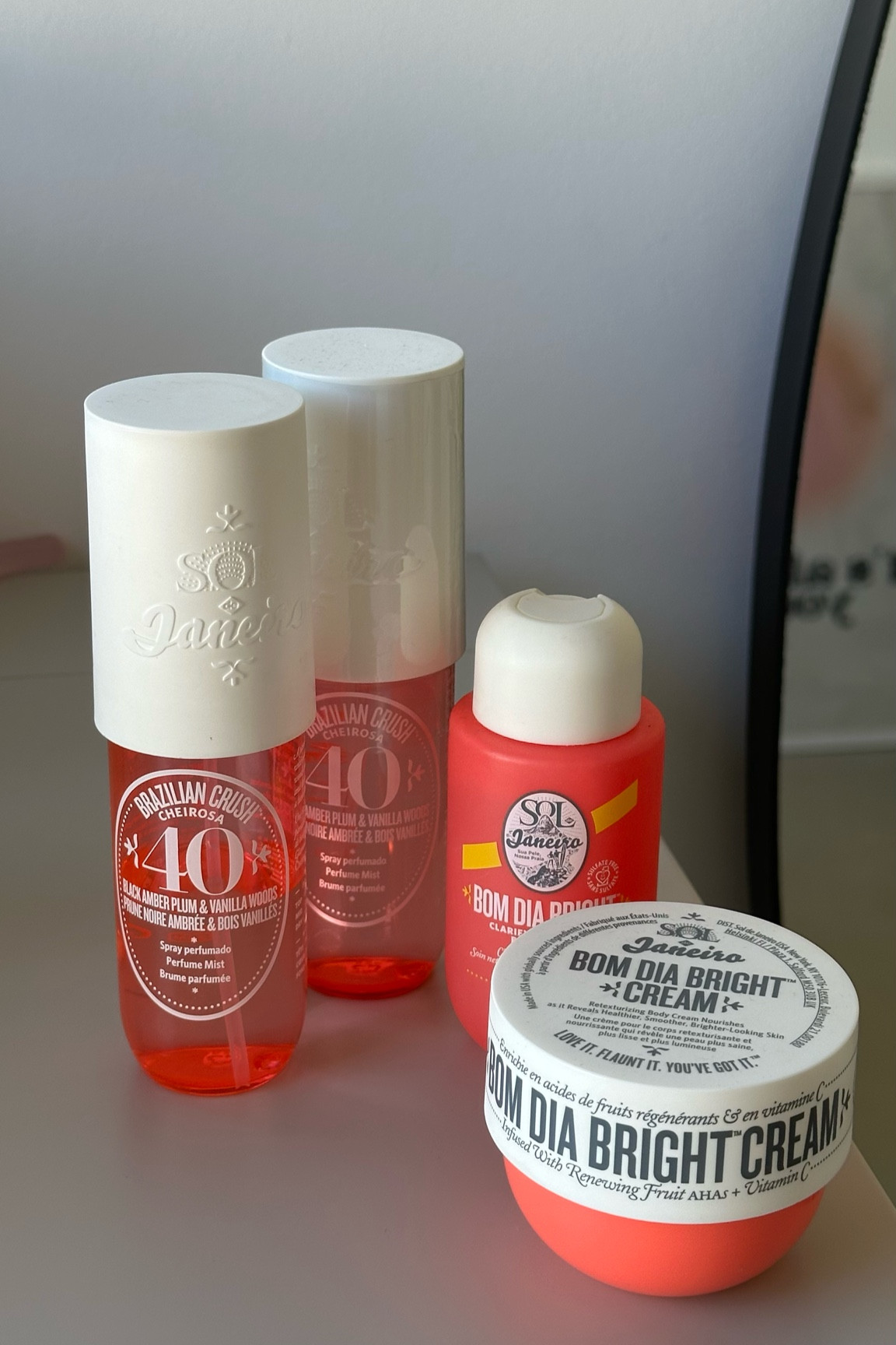 Cheirinho maravilhoso
AMO esses produtinhos da Sol de Janeiro 