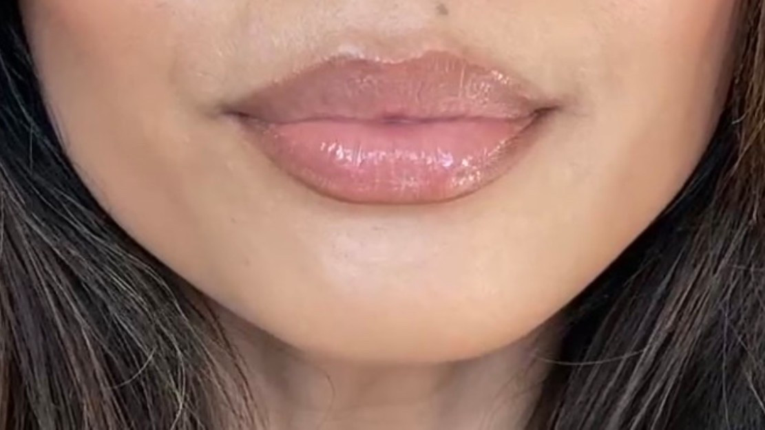 Lip combo! 

Liner - double shot
Lipstick - Myth dabbed on lightly 
Lipgloss - Nana
Also popped on Armani 07 nude glow in center for some extra shine

#LTKBeauty