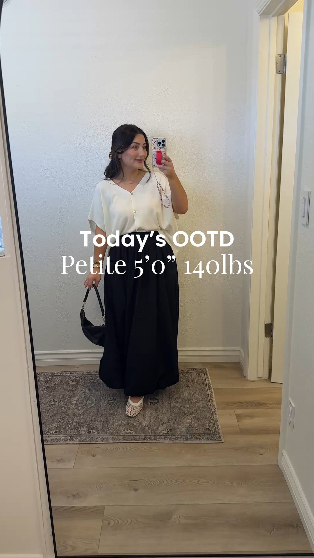 Today’s OOTD- going on a day date with Will!! 
5’0” 140lbs
Top size small 
Skirt size small 
Shoes run true to size 