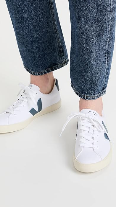 Veja Women's Esplar Se Sneakers | Amazon (US)