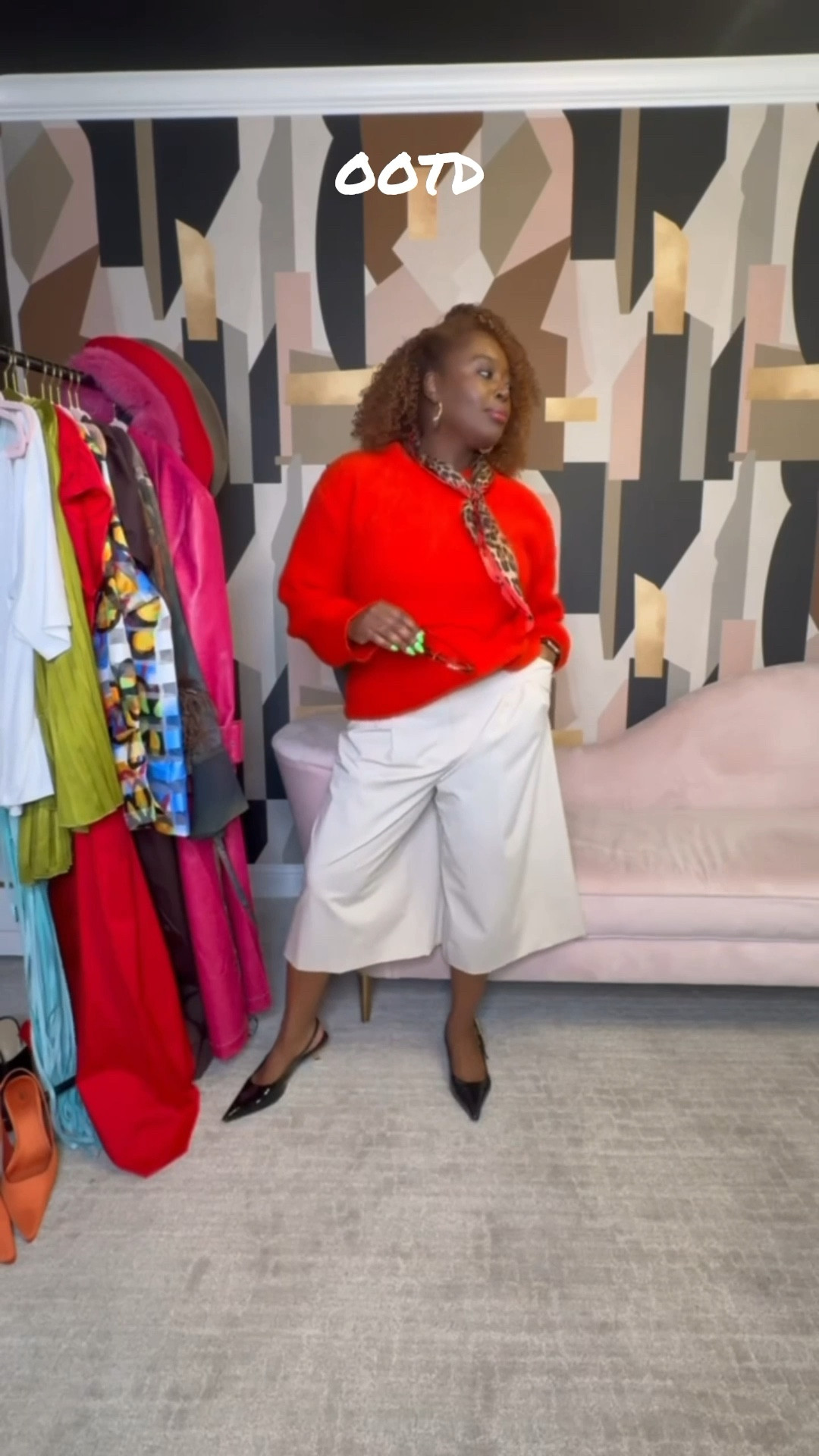 ✨Gracefully Daring✨
Not afraid of a little color moment - because standing out at the office is part of the plan❤️

Sweater: @target 
Shorts: @zara
Shoes: @schutz
Scarf: @hm

#fashion #style #workwear #corporategirl #colorful

#LTKWorkwear #LTKMidsize #LTKStyleTip