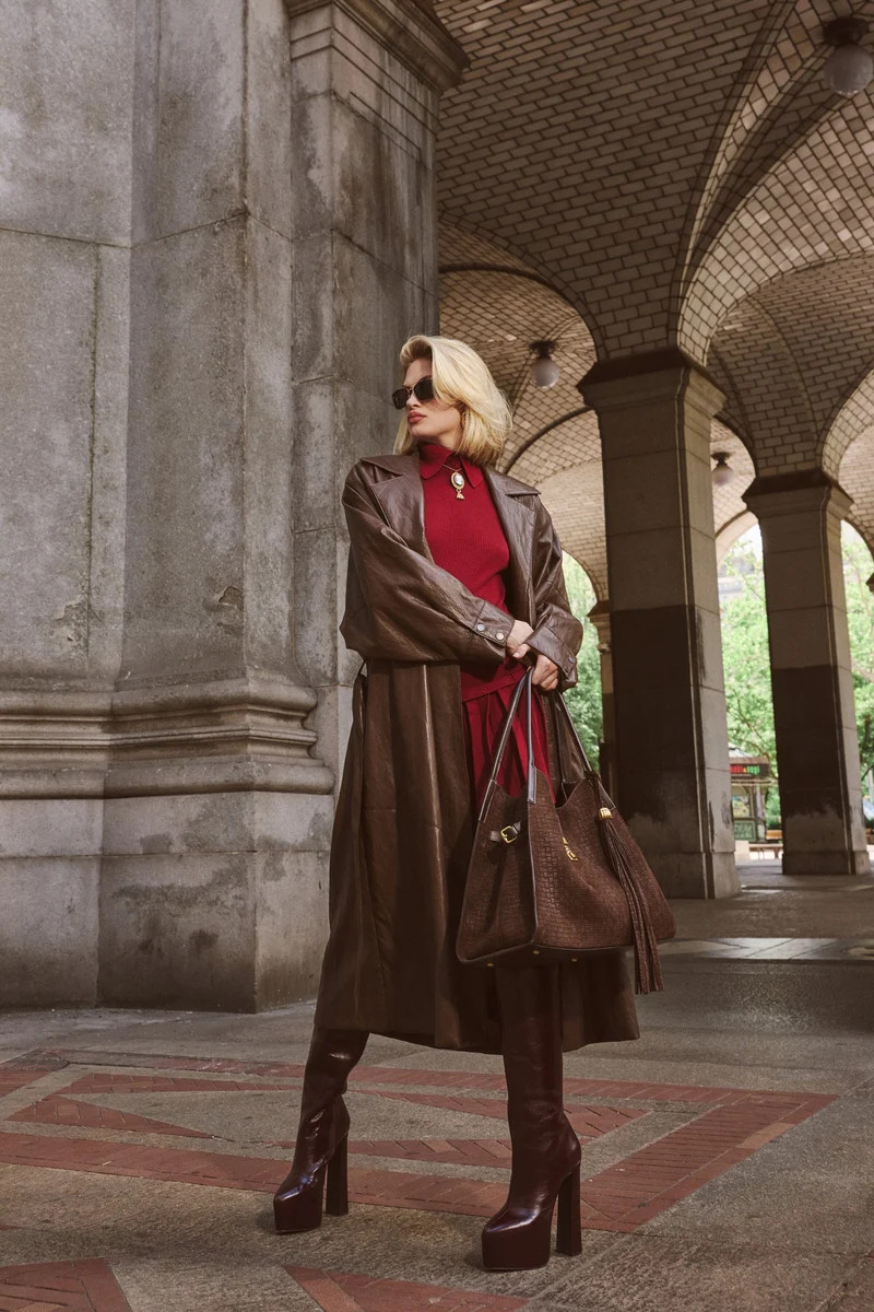 The perfect mix of cozy + polished 🍂 think soft knits, structured blazers, and timeless trenches 🤎 fall dressing made easy
#fallstyle #fallessentials #aveclesfilles #fallfashion #ootd #ltkstyle #cozystyle #fashioninspo 

 #LTKSeasonal #LTKU #LTKSaleAlert
