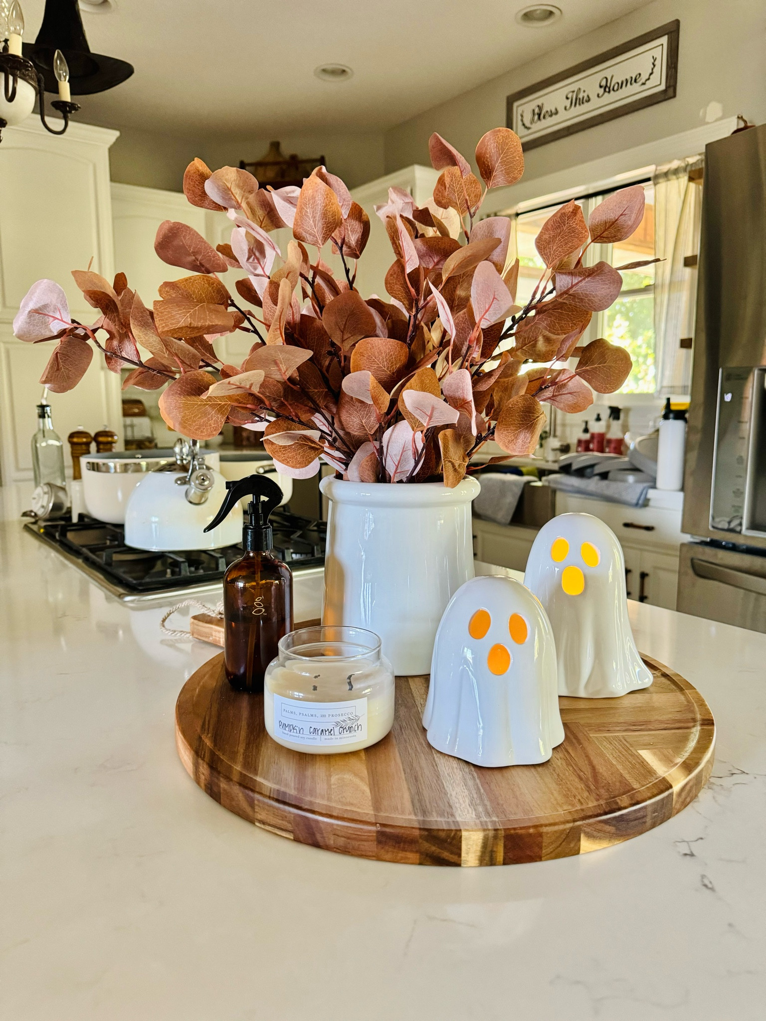 Kitchen island Halloween decorr

#LTKHome #LTKSeasonal #LTKHalloween
