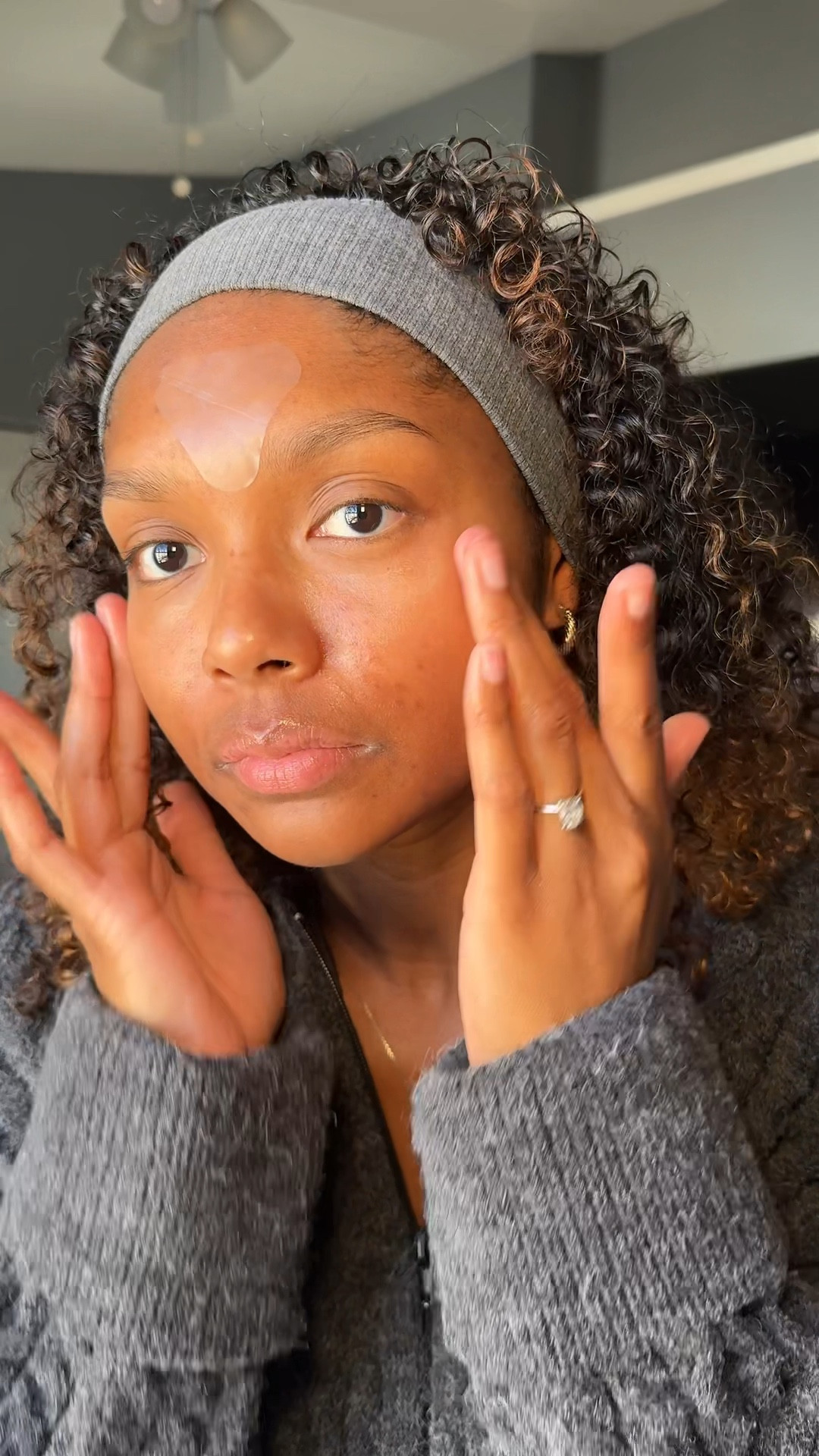 Here is how I apply the Neutrogena Acne Treatment to help improve scarring and discoloration. A little goes a long way!! #Ad #Target #TargetPartner #NeutrogenaPartner
