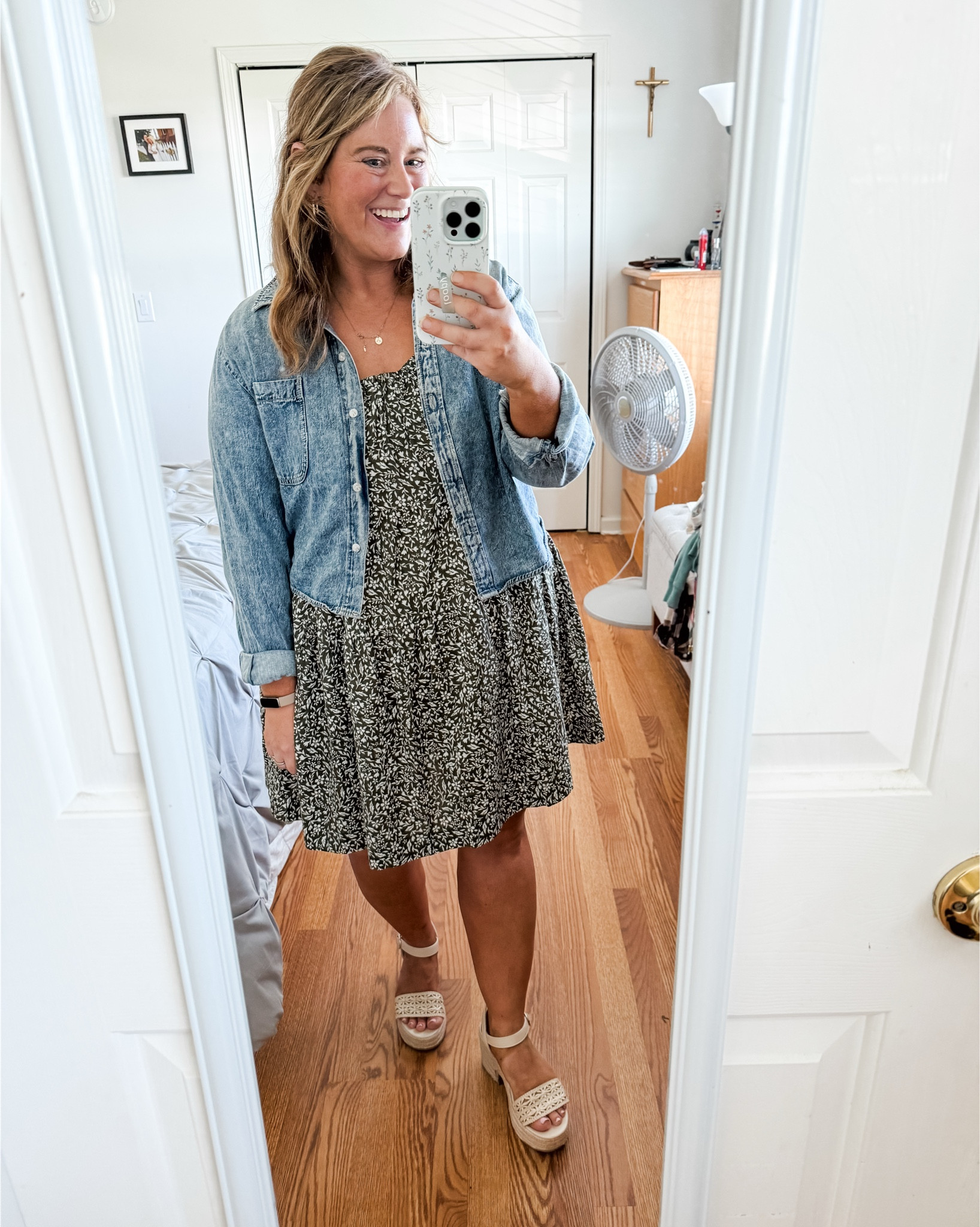 Some items I’m loving for Fall!

#LTKFindsUnder50 #LTKSeasonal #LTKMidsize