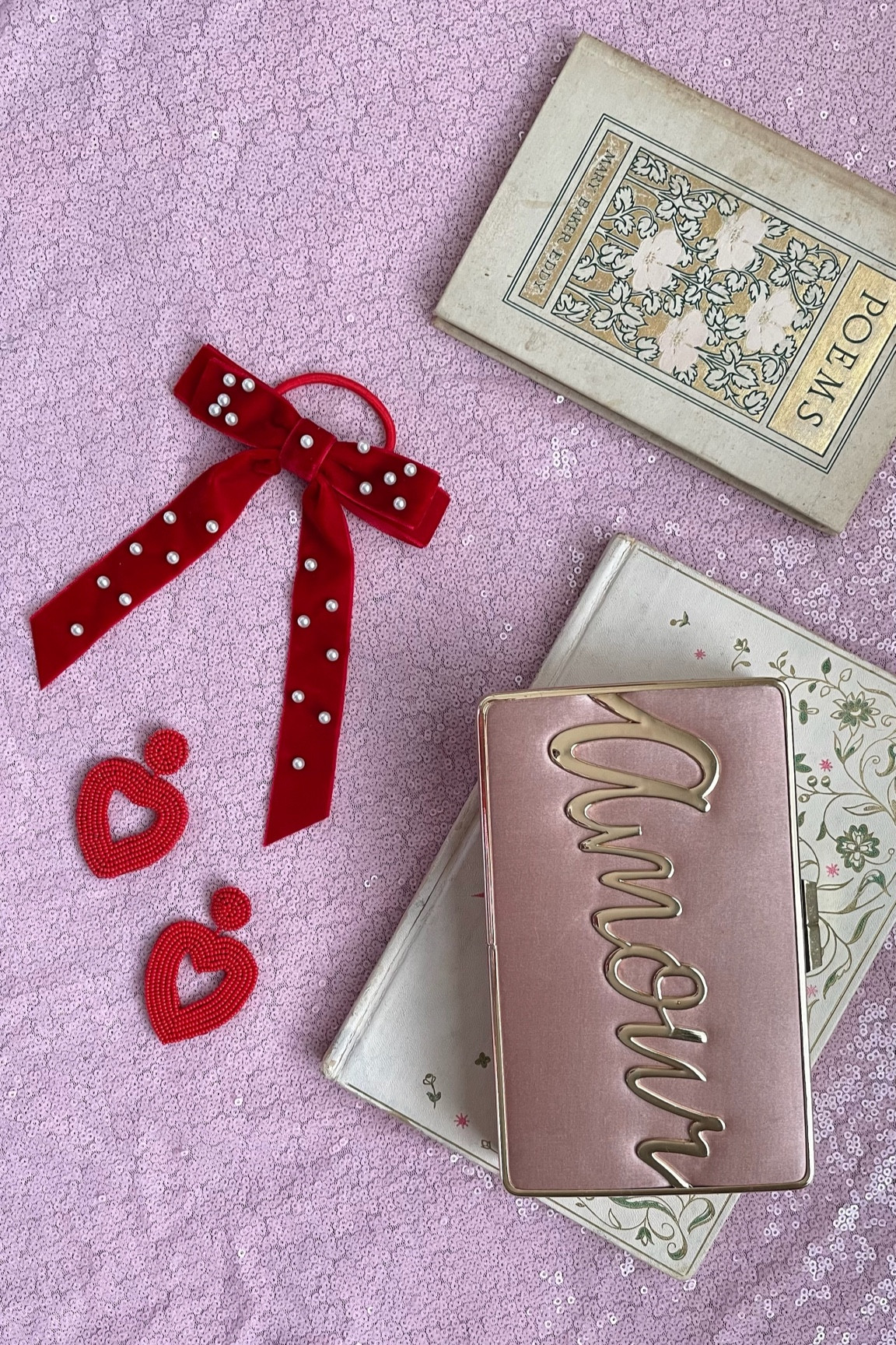 These are a few of my favorite things ❤️

Red velvet bow and beaded heart earrings  

#LTKSeasonal