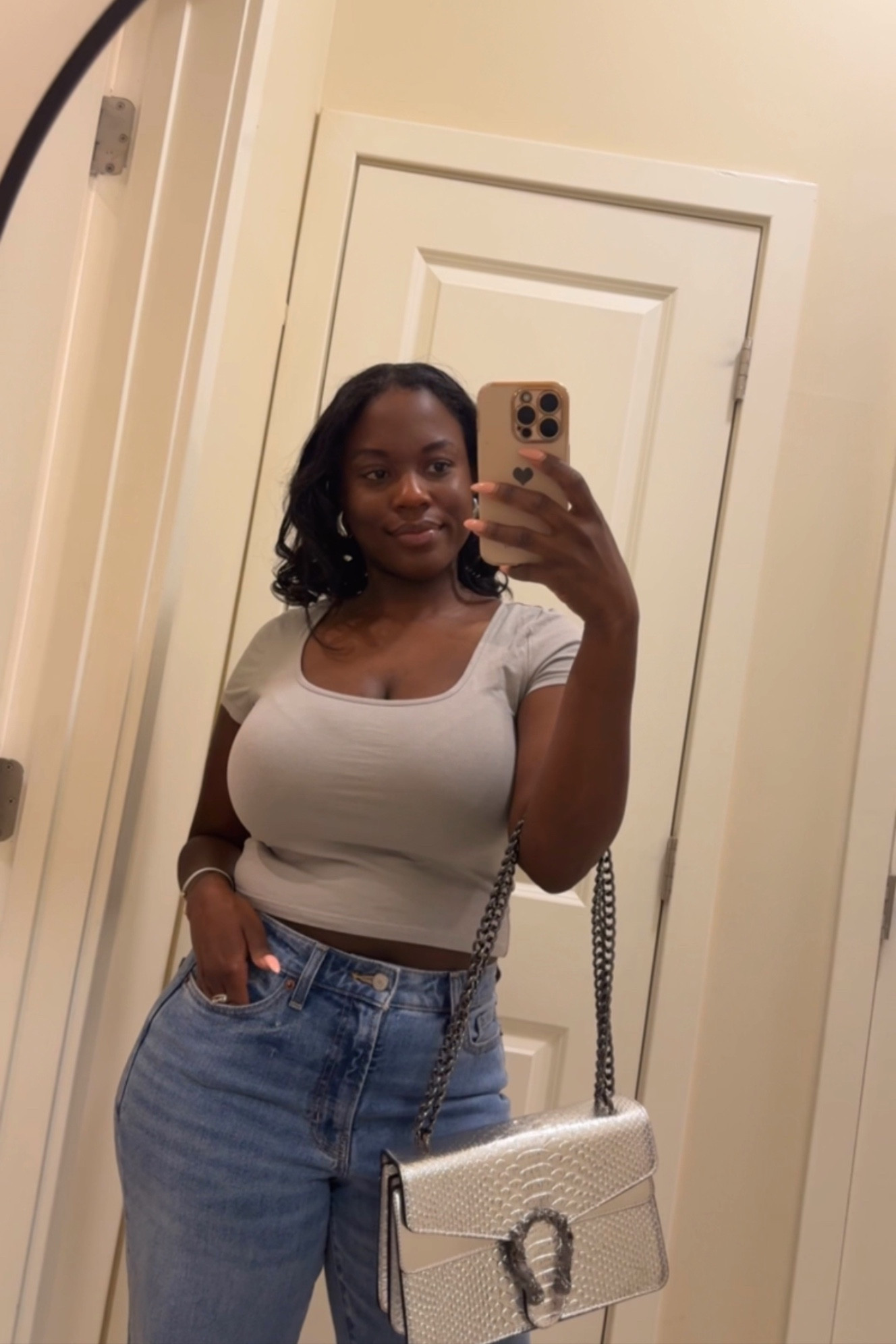 Found jeans that fit really good 🩷
No gap in the back for the curvy girls 

#LTKStyleTip