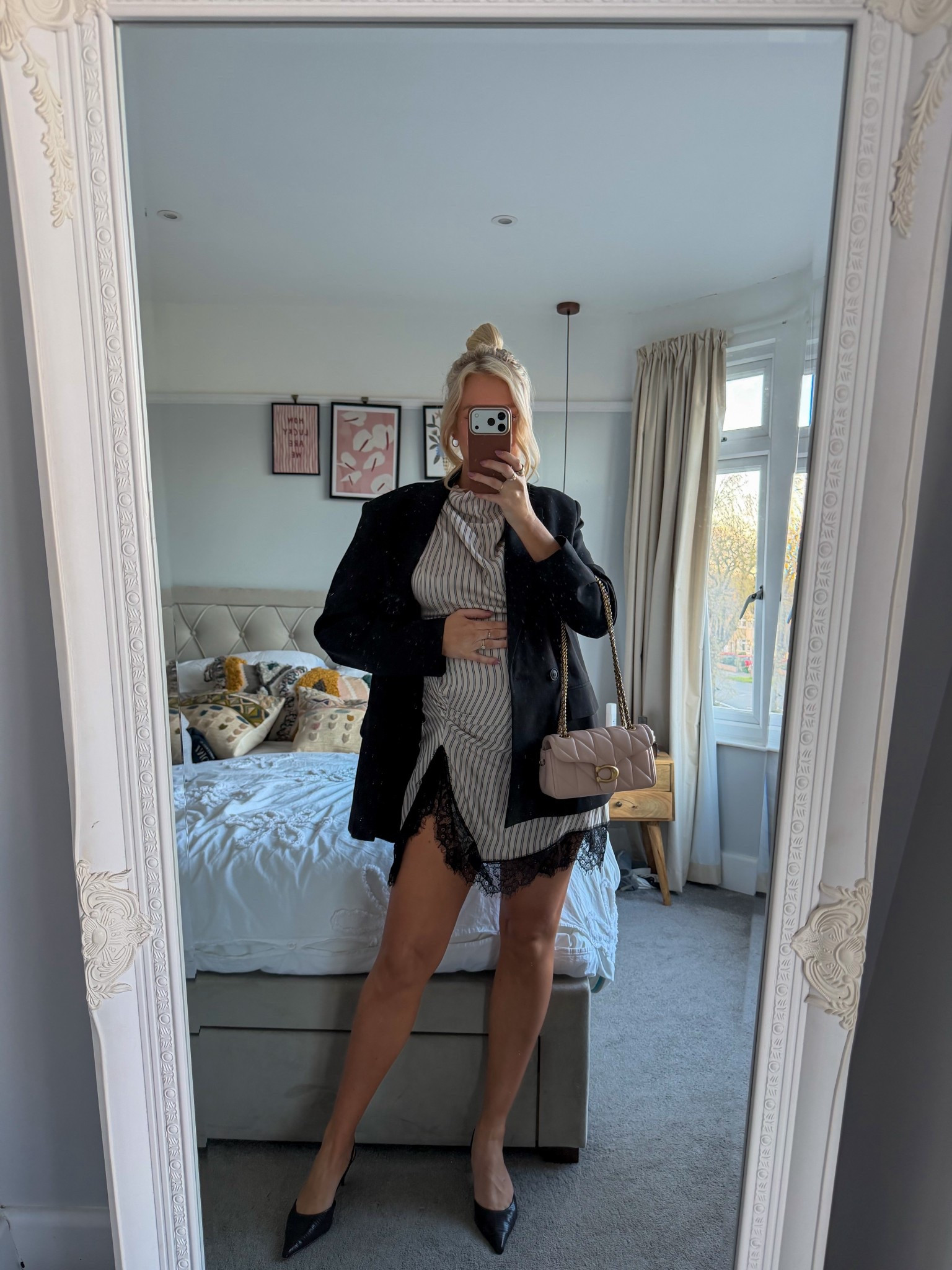 Girls dinner ootn 💕 wearing size M in the dress and blazer xx 

Date night outfits, Zara new in 