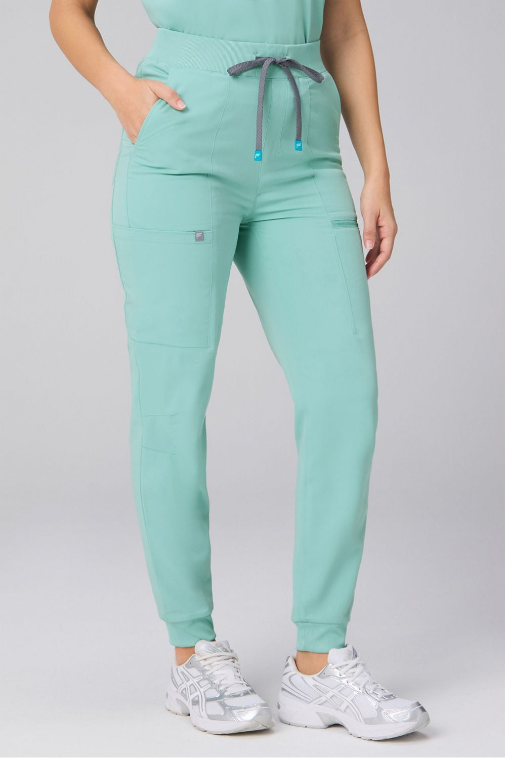 High-Rise On-Call Scrub Jogger | Fabletics