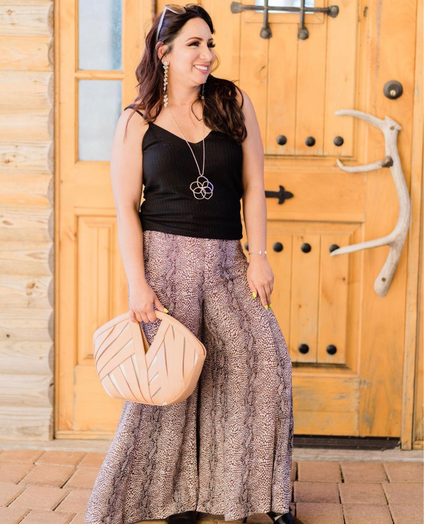 Vacation Outfits. I found these high rise, wide leg pants second hand for y'all! These are my "go to" pants for any and all occasions. 

#vacationoutfits #resortwear #springbreak #comfortablepants #wideleg #sustainablefashion 


#LTKtravel #LTKover40 #LTKSeasonal