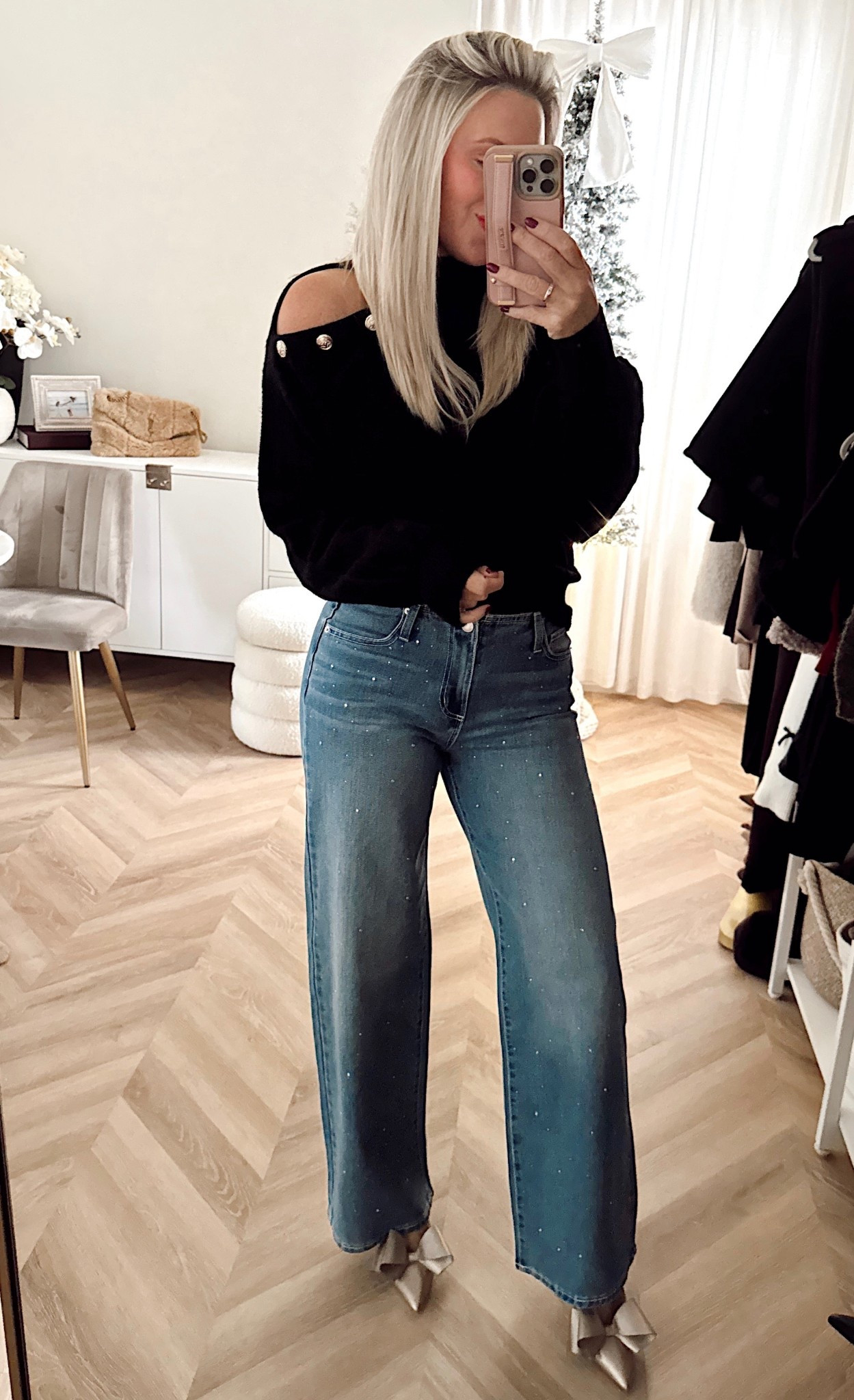 My top is on sale under $20! Wearing smalls. Walmart winter style finds I’m loving! Got sweater in two colors! ❄️🎁

#LTKOver40 #LTKFindsUnder50 #LTKSaleAlert