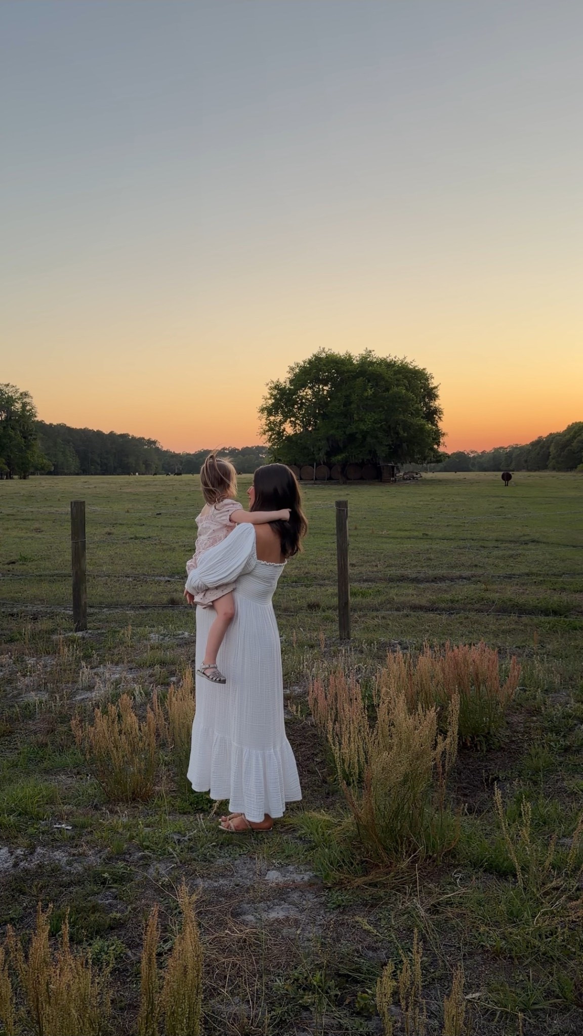 Maternity photoshoot dress🤍 wearing a size s/m 

#LTKBump #LTKmomlife #LTKootd