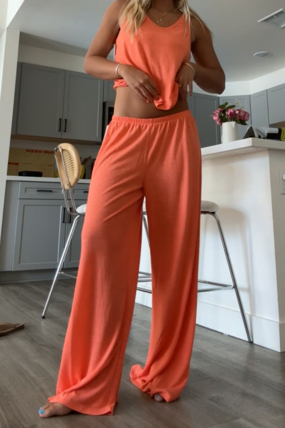Top is size XS 
Bottoms are Medium! 