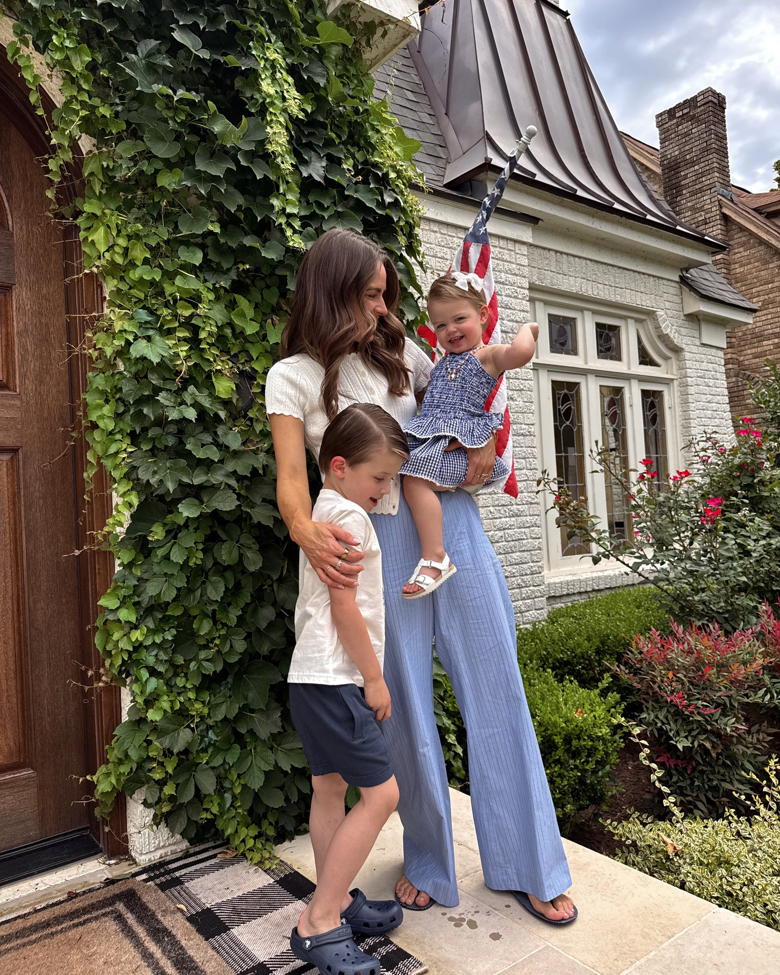 Few things feel more like summer than popsicles outside & few things feel more classic American than @jcrew. Crewcuts has the cutest pieces for the kids whether you’re dressing them for summer holidays, a family trip, or just every day summer fun. I just stocked up on new pieces for the kids & grabbed some new things from the site for myself, too.

#LTKootd #LTKmomlife