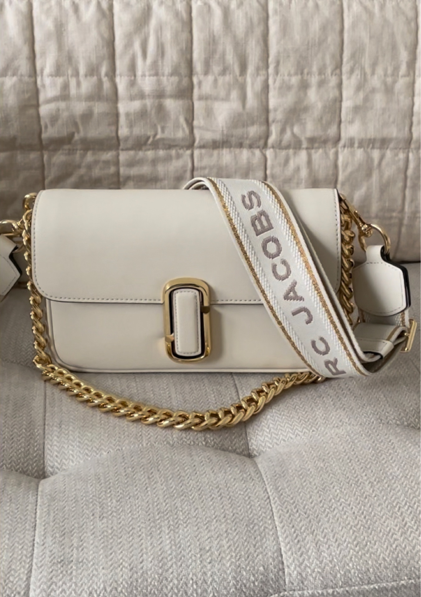 obsessed with my new Marc Jacobs shoulder bag 🤩✨

#LTKunder50 #LTKunder100 #LTKitbag