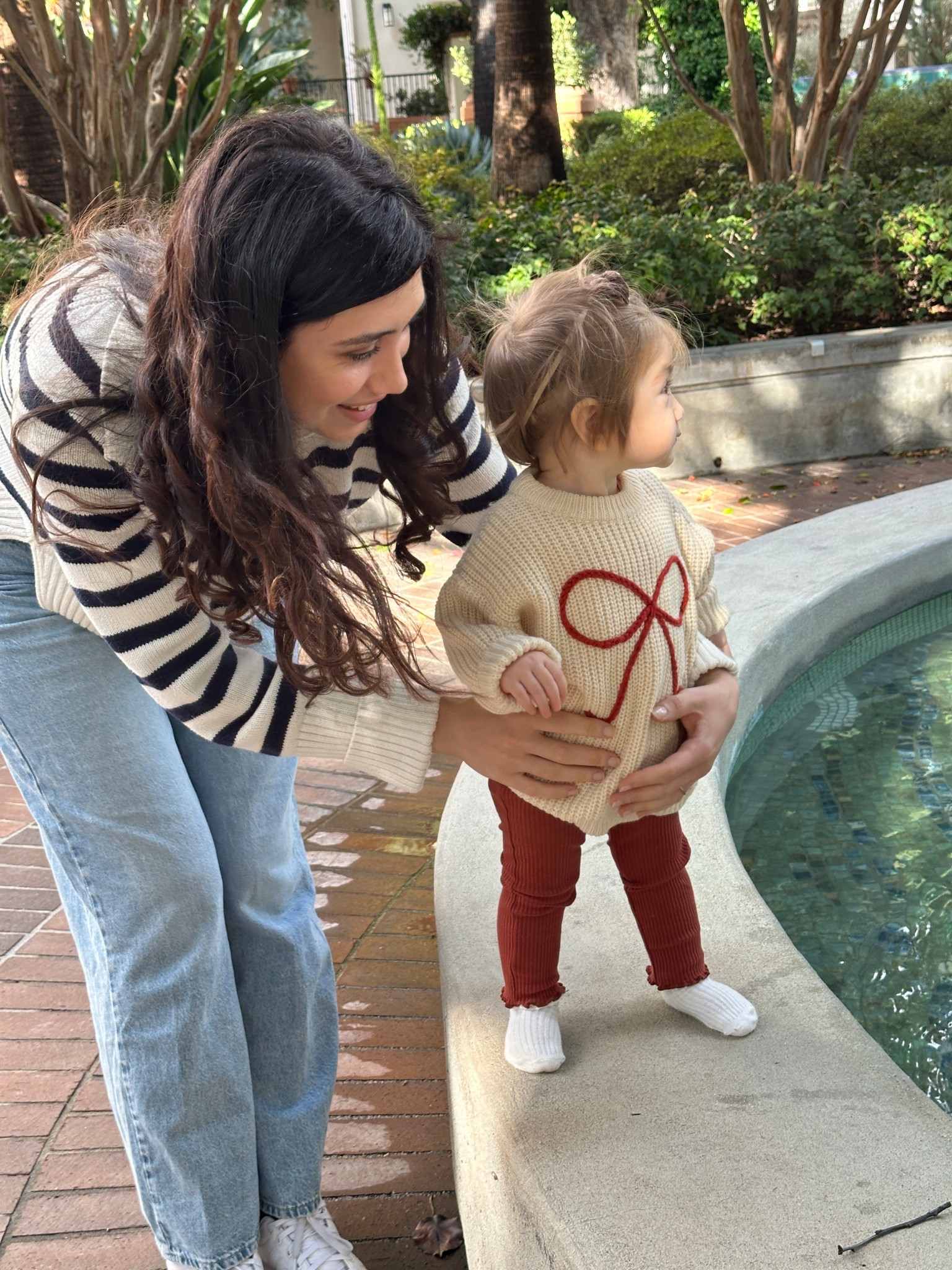 I just loove her oversized sweater look 😍

#LTKBaby #LTKKids #LTKFindsUnder50