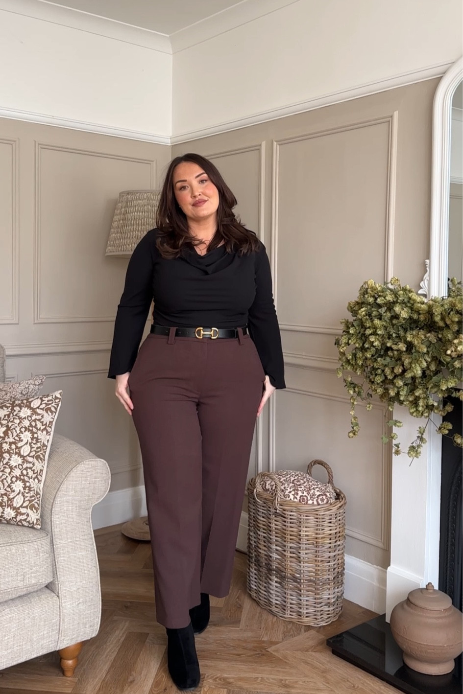 Who else struggles with trousers? Well I've struggled for years. As a pear shape even when I was a size 6 on top I needed size 8/10 on bottom. If they fit on the bum the gape on my waist. If they fit my waist they are nearly splitting on my bottom. These ones through have a pull at the back to pull in tighter around the waist. I'm also wearing the short length they come in regular and tall too. Thry are my faves and I have them in a few colours now. ♥️

#LTKcurves #LTKFashionMonth #LTKuk