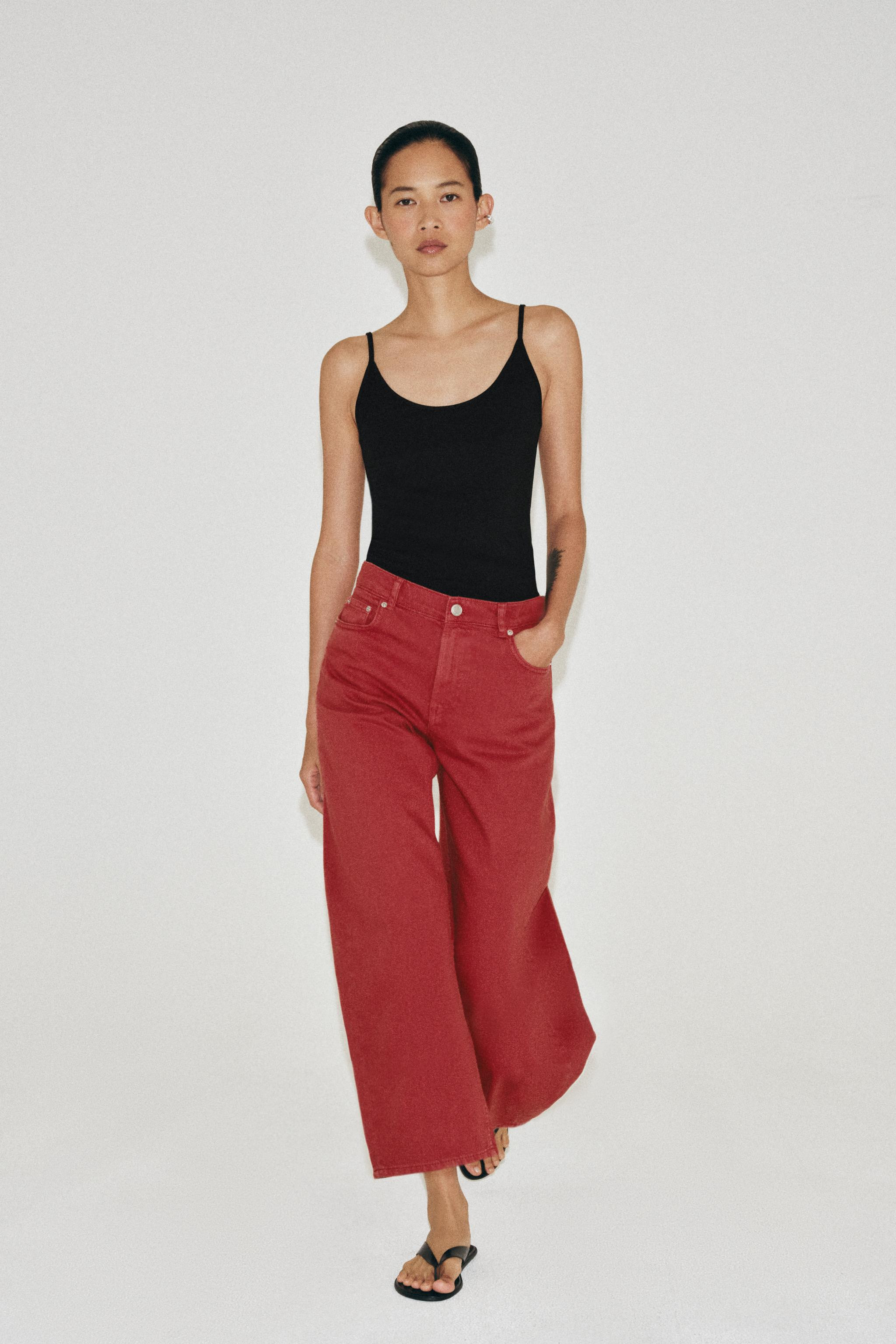 ZW COLLECTION MID-WAIST CAPRI BALLOON JEANS | Zara NL