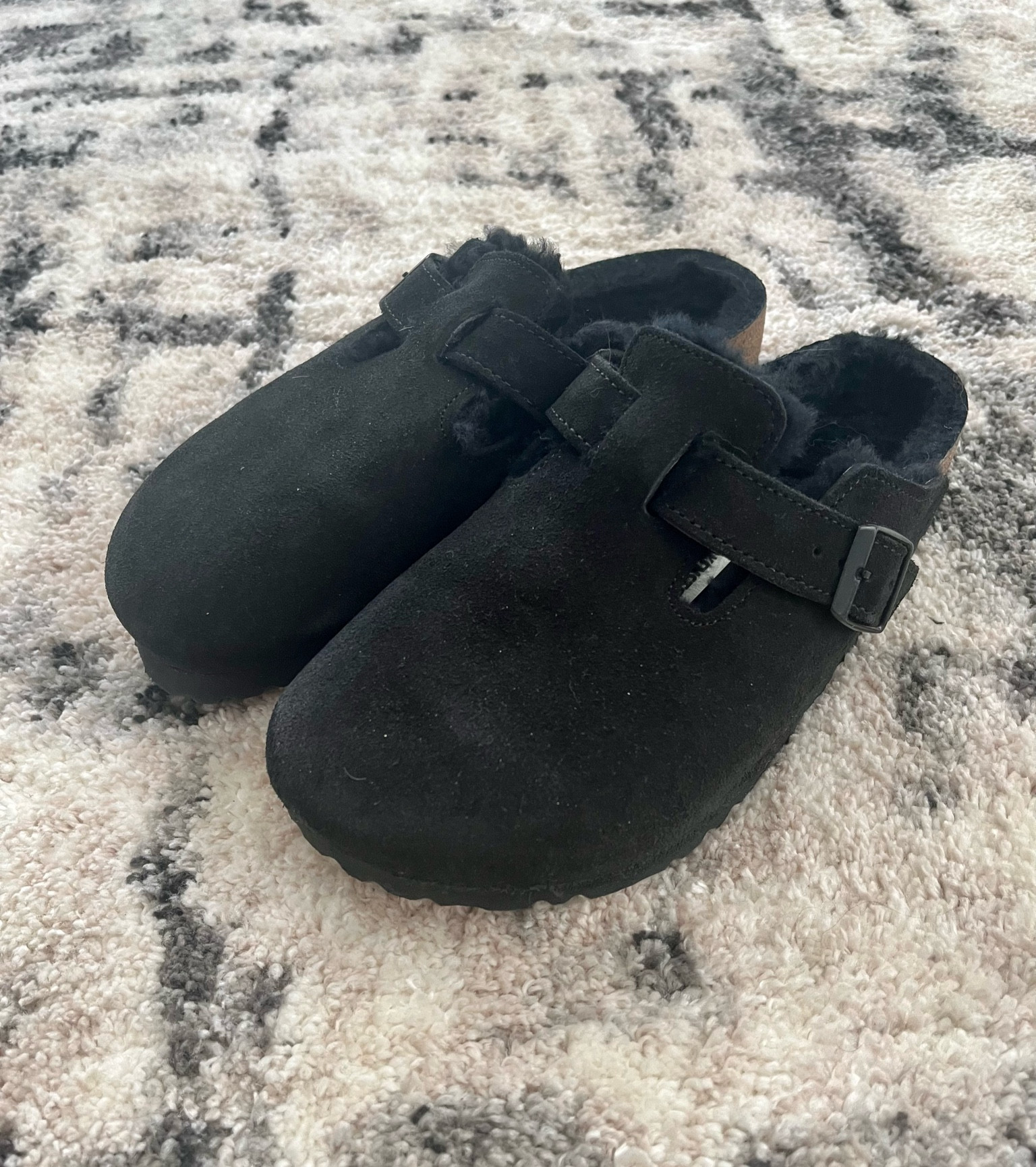 shoes, size 6, sherpa lined shoes

#LTKshoecrush #LTKSeasonal #LTKstyletip