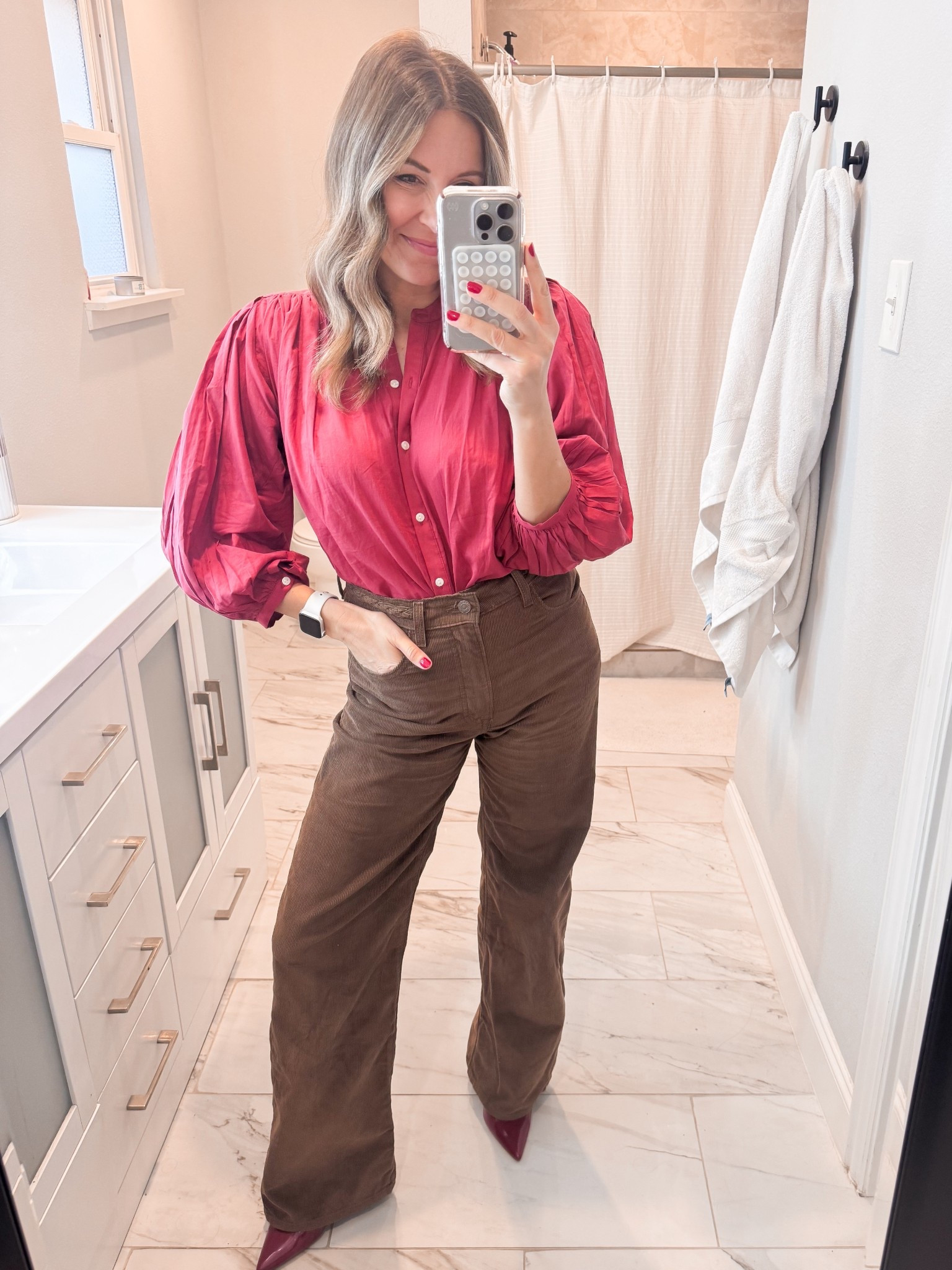 Top - XS
Pants - TTS


#LTKootd #LTKOver40 #LTKdayinmylife