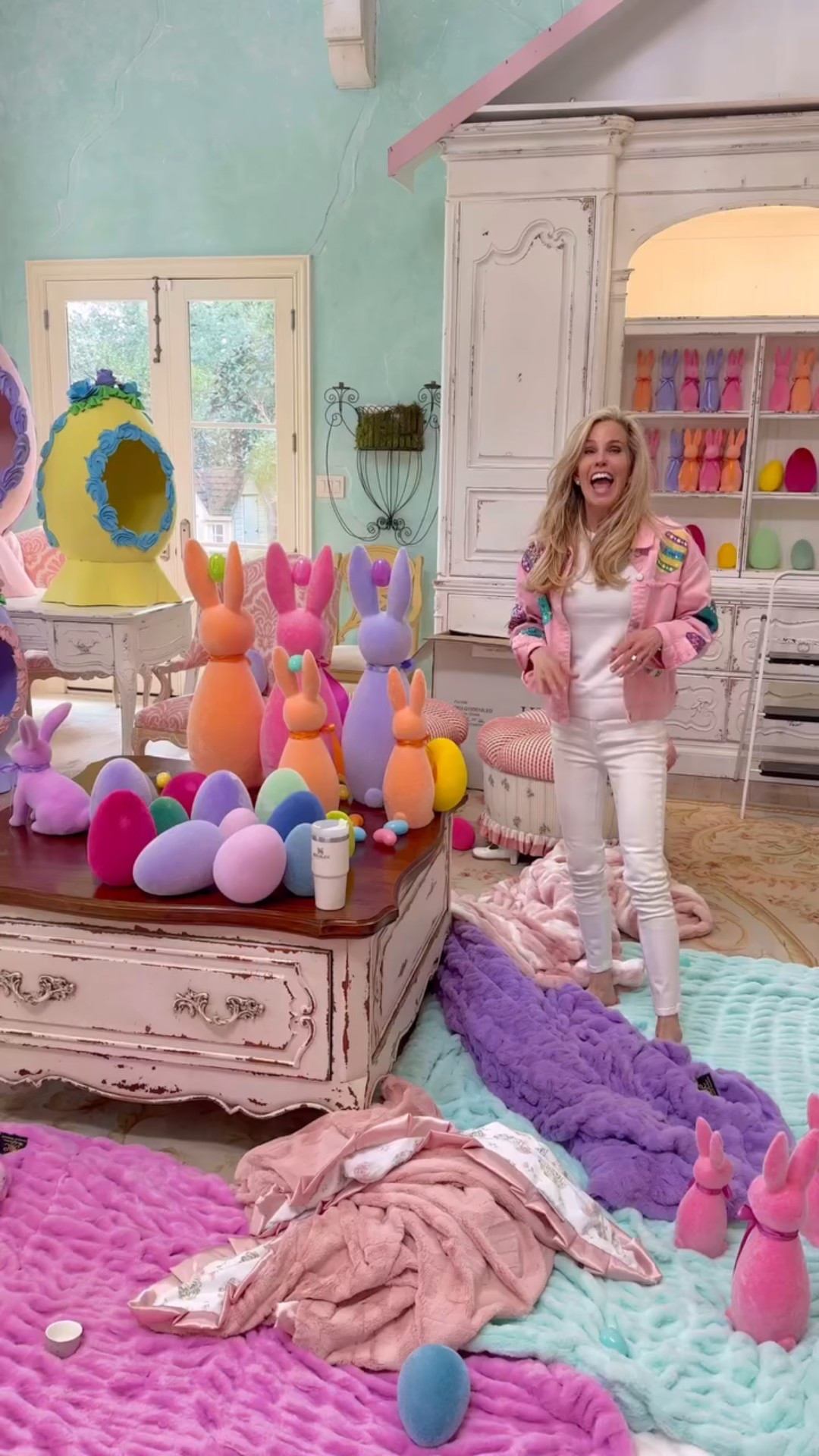 How the living room is coming along 🐣

#LTKHome #LTKFindsUnder100 #LTKFindsUnder50