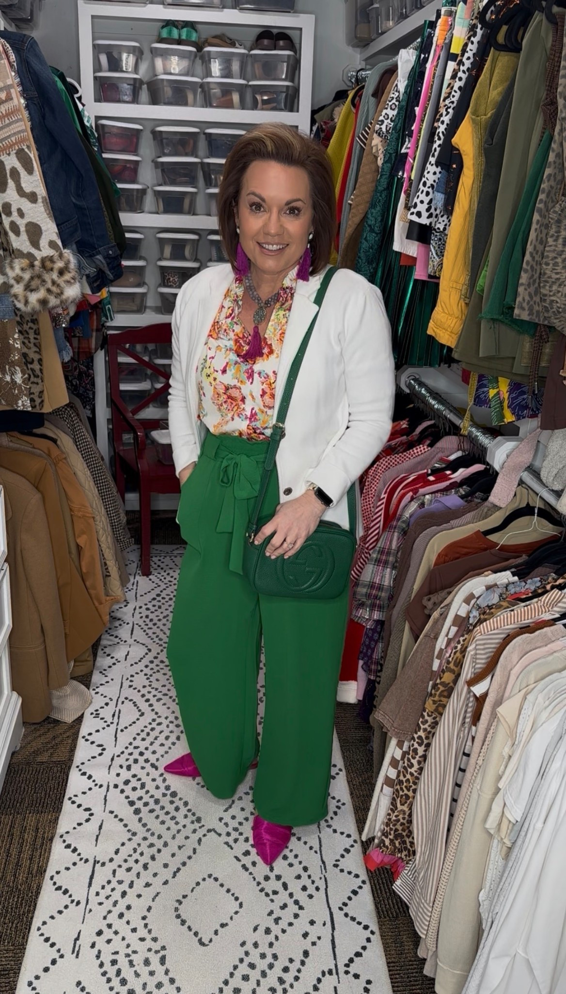 Colorful spring outfit idea 💚

Today’s look is a little dopamine dressing moment. I styled green wide-leg pants with a floral blouse that pulls in pinks and warm tones.

To tie everything together I added pink flats and tassel earrings, then layered on a white cardigan and green crossbody bag.

Styling tip:
Pull one color from your top and repeat it in your accessories to make the whole outfit feel intentional.

Comfortable, bright, and fun to wear.

Everything is linked here in LTK 💕


#LTKOver40 #LTKgrwm #LTKMidsize