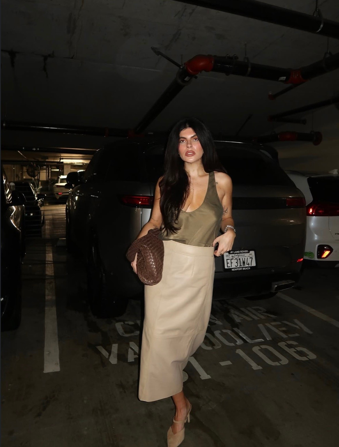 just another night on the town
Fall transition, neutral style, leather midi skirt, fall trends, styling inspo, outfit details

#LTKgrwm #LTKootd #LTKHoliday