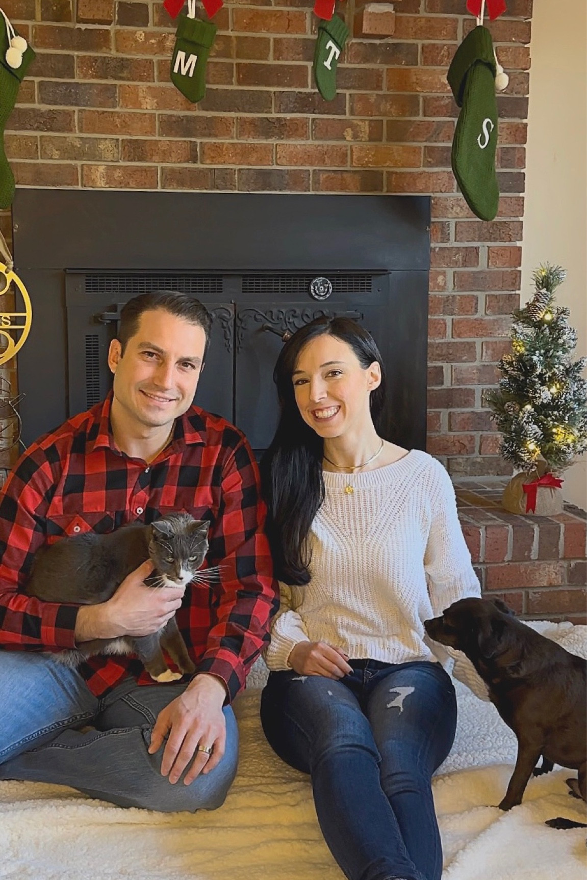 Christmas photo inspo, Christmas card inspo, family Christmas photo, 

#LTKSeasonal #LTKHoliday #LTKstyletip