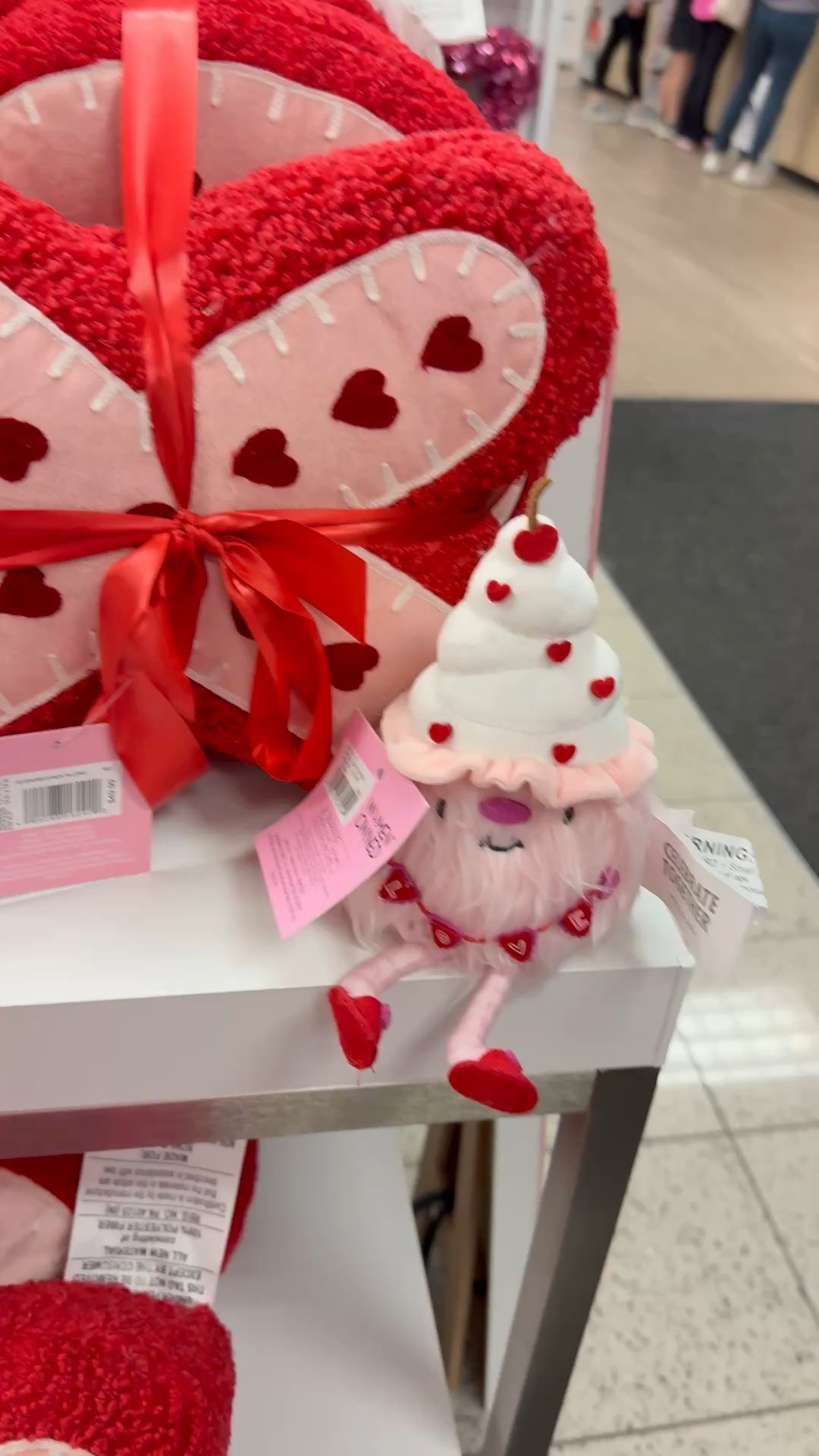 So many cute valentines finds at kohls!



#LTKFindsUnder50 #LTKSeasonal #LTKSaleAlert