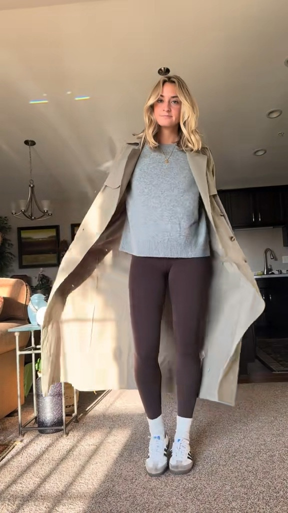 Jacket: medium
Top: medium
Bottoms: 4 or 6 