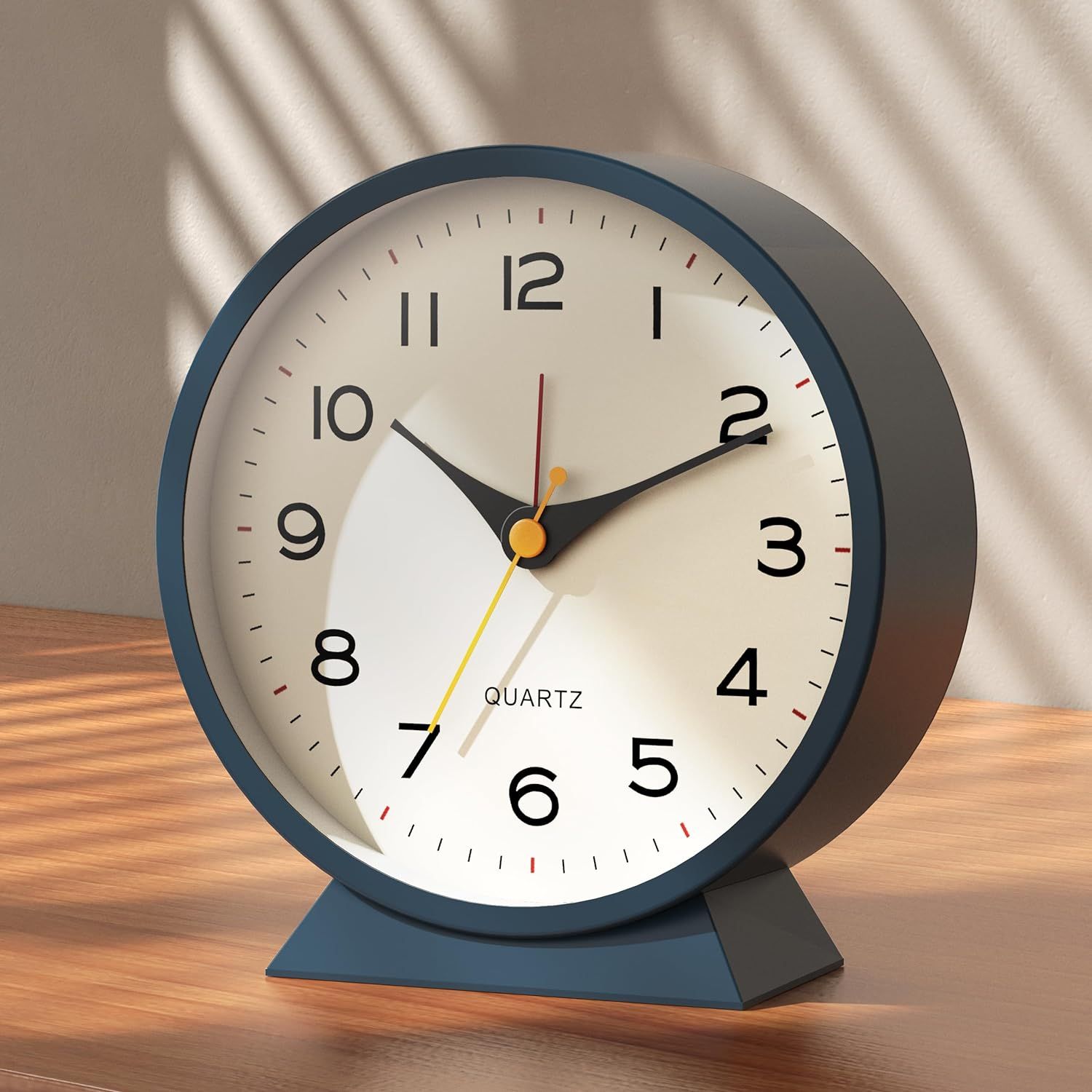 AYRELY® 4.5" Analog Alarm Clock,Small Retro Desk Clock Battery Operated,Slient Metal Table Clock... | Amazon (US)