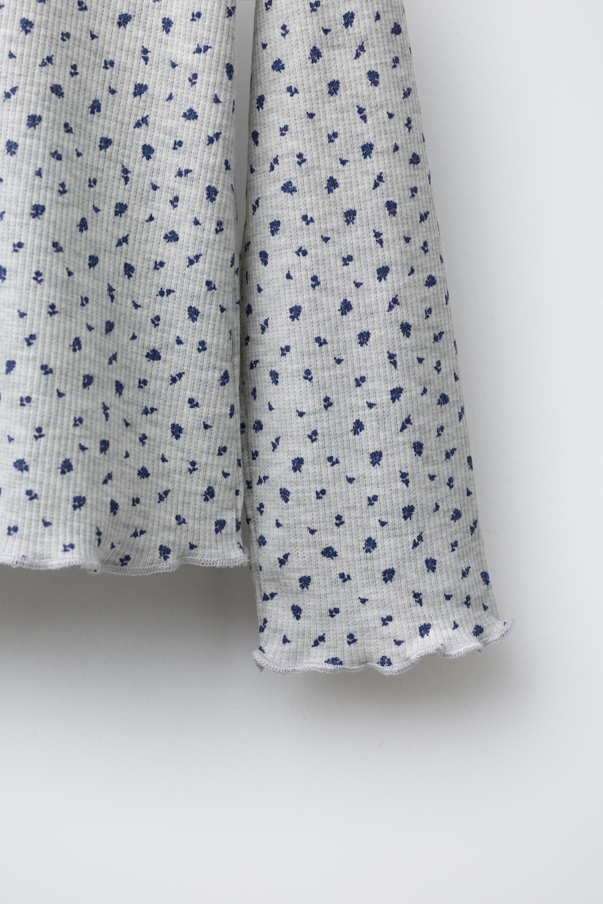 FLORAL ANIMAL FUZZY PATCH RIBBED T-SHIRT | Zara US