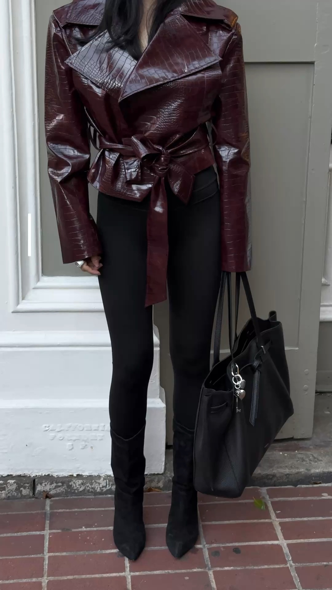 Perfect cropped burgundy jacket for fall 🤎 Wearing jacket size M


#LTKActive #LTKStyleTip #LTKItBag