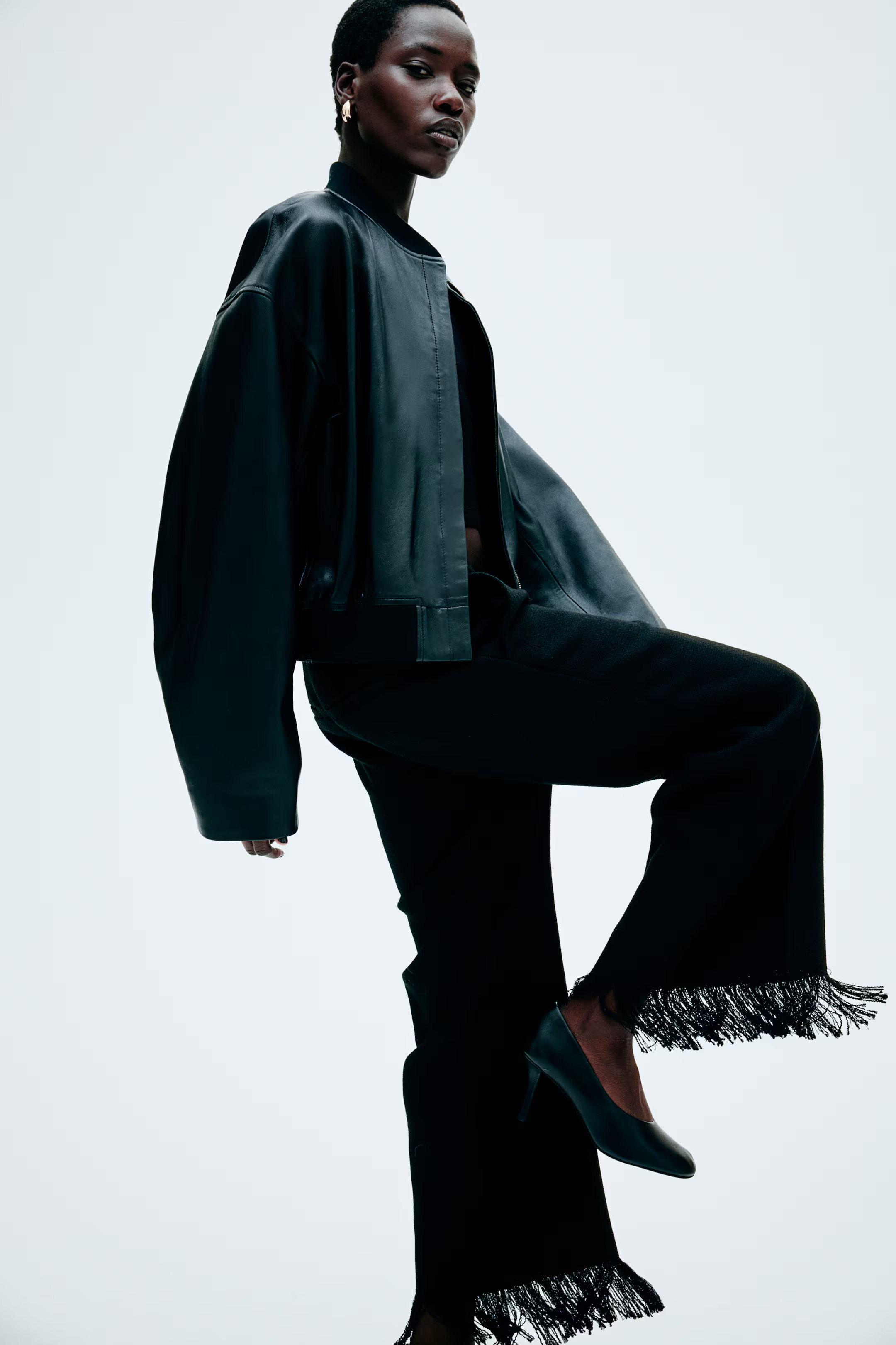 Frayed-hem trousers | H&M (UK, MY, IN, SG, PH, TW, HK)