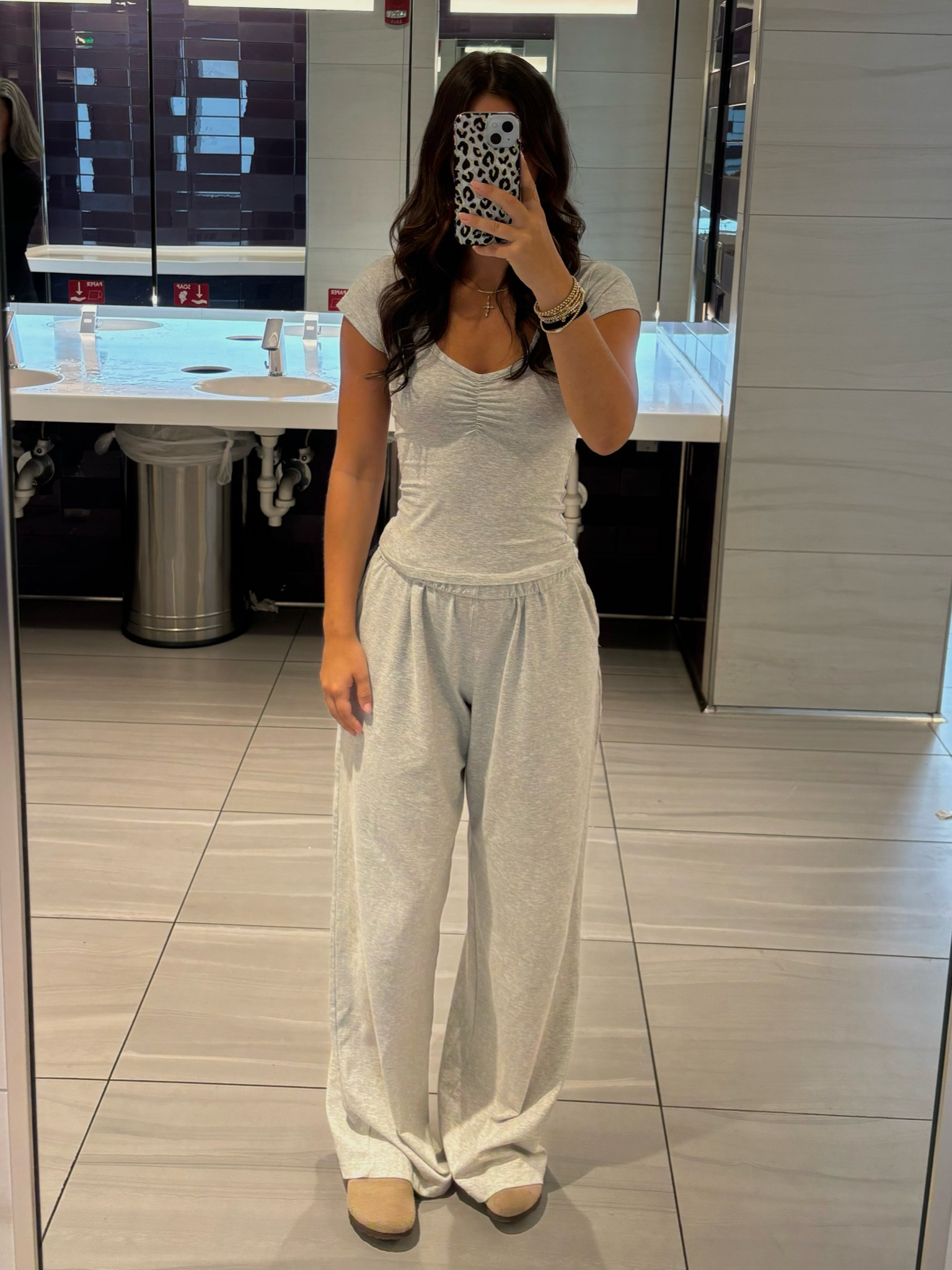 Travel fit ✈️ super comfy and breathable! 

#LTKSeasonal #LTKStyleTip #LTKFindsUnder100