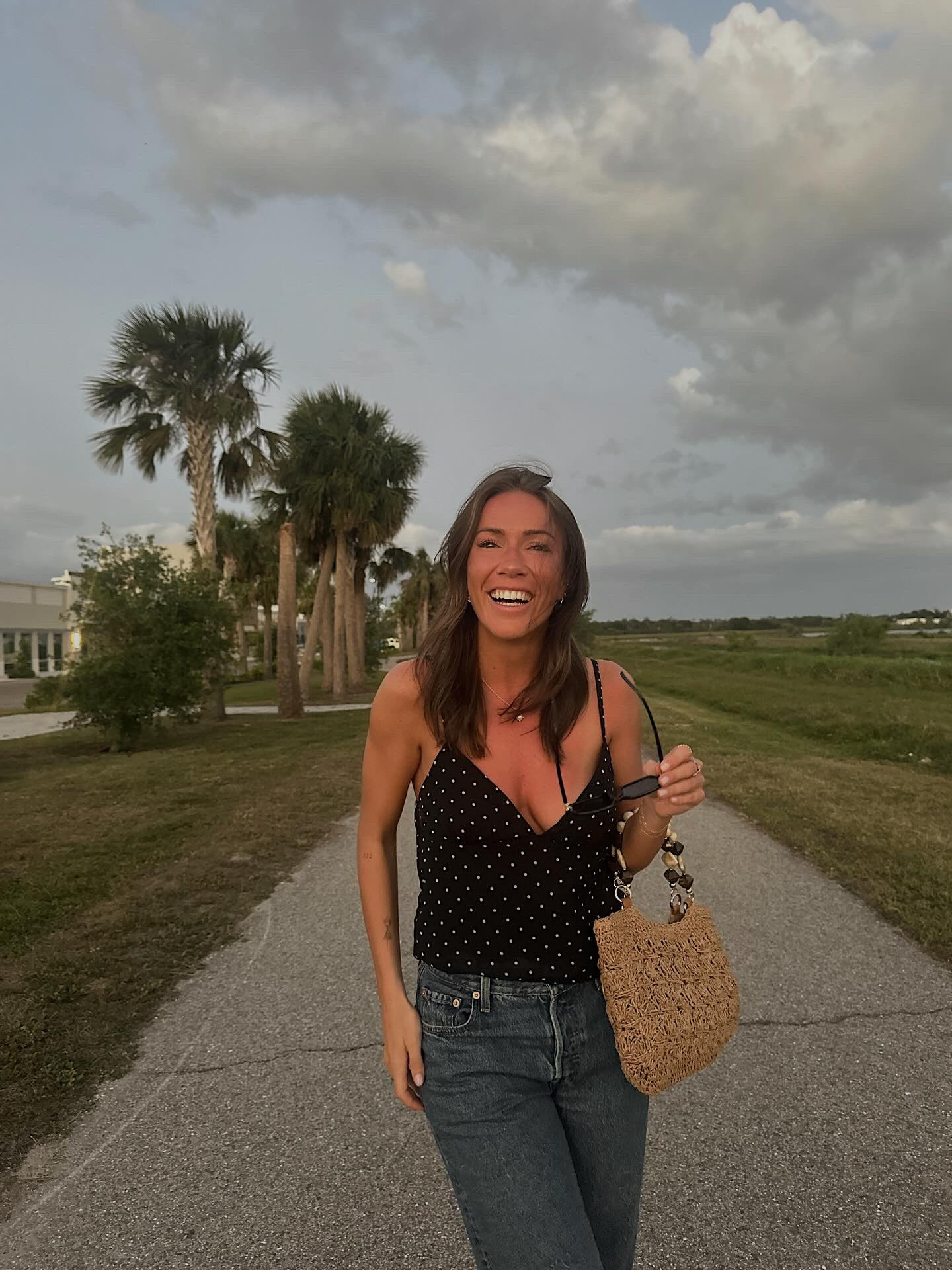 I’ve heard it’s a polka dot summer & I’m in !! 

Tyyyy for the polka dot inspo @mariaaamarzullo & @maggie_mccormack ♥ 

Top & bag from @greybandit - promo code SAMMY