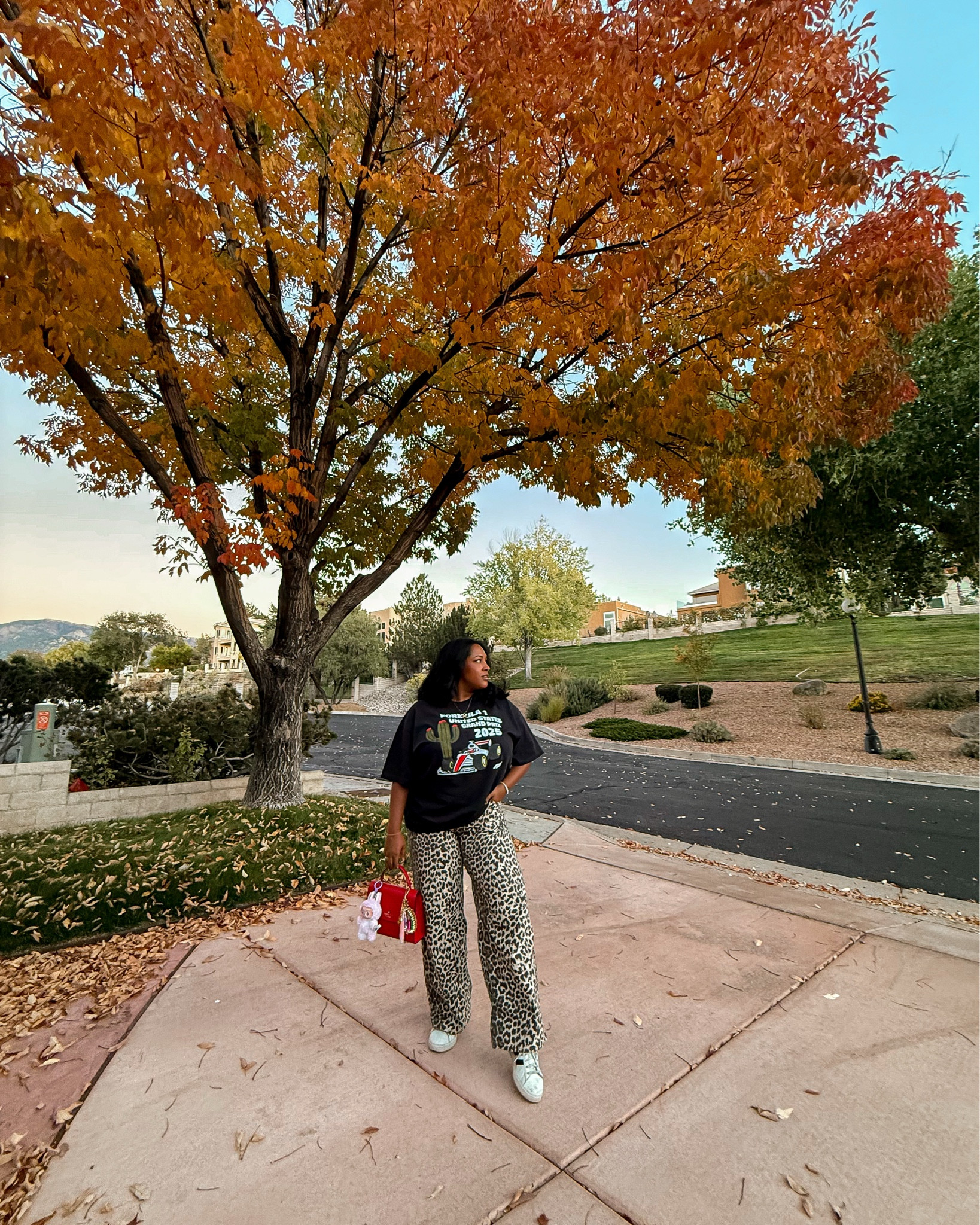 Out here falling for F1! This is the outfit I wore to watch the US Grand Prix last week. Hoping Ferrari pulls out the win this week at the Mexico Grand Prix.🏎️🇲🇽

#LTKMidsize #LTKStyleTip