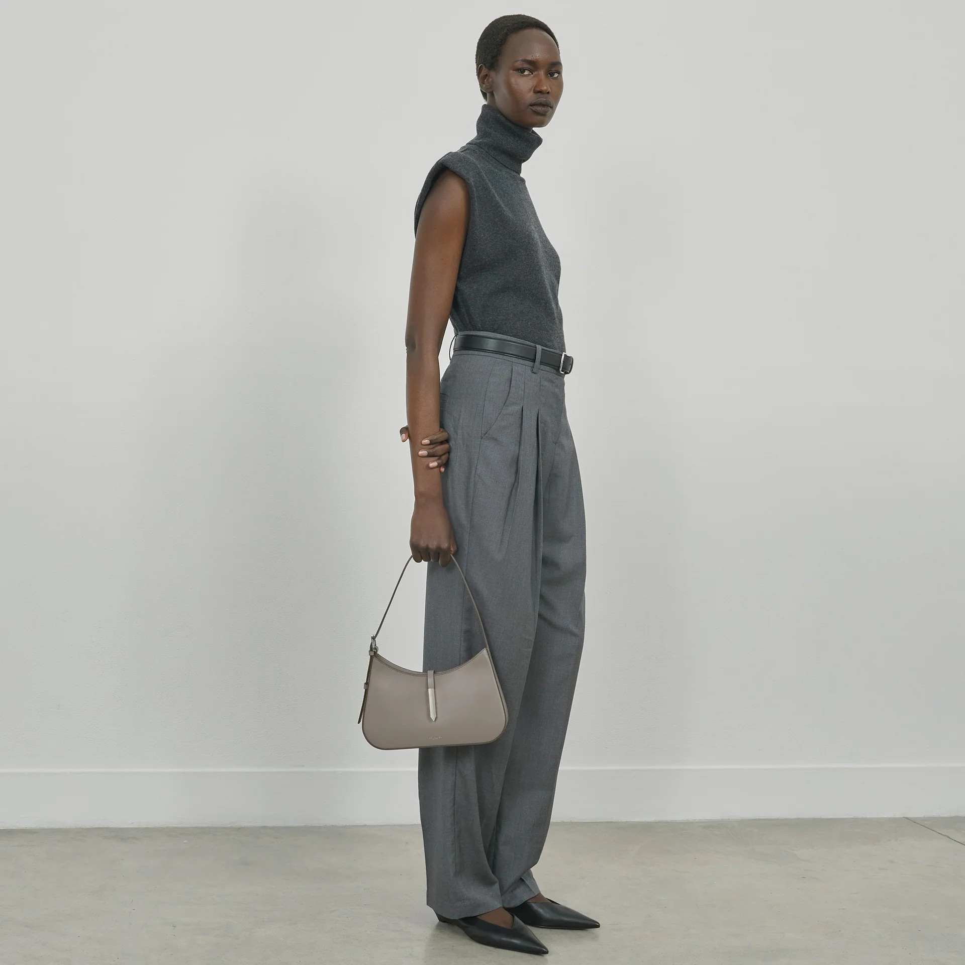 The Tokyo | Stone Grey Smooth | DeMellier | DeMellier