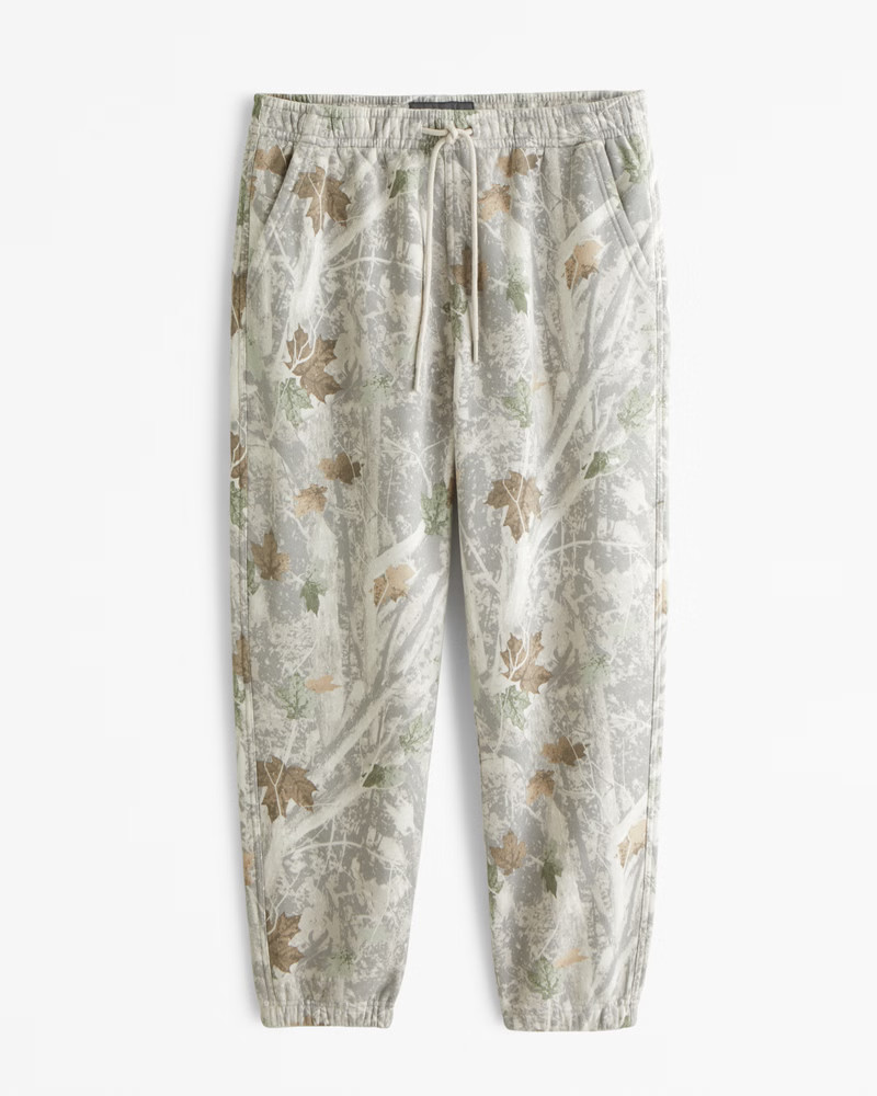 Abercrombie & Fitch Men's Essential Sweatpant in Off White Camo - Size M | Abercrombie & Fitch (US)