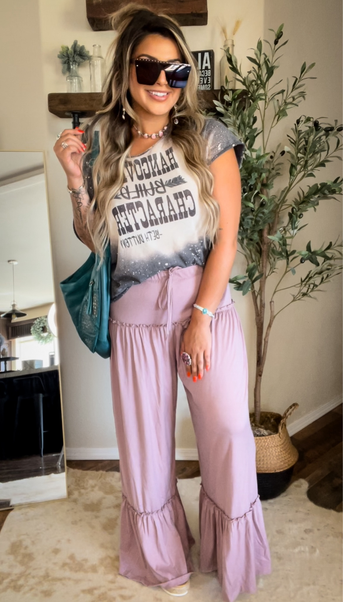 Casual School Pickup Outfit ✨

#LTKStyleTip #LTKMidsize #LTKShoeCrush