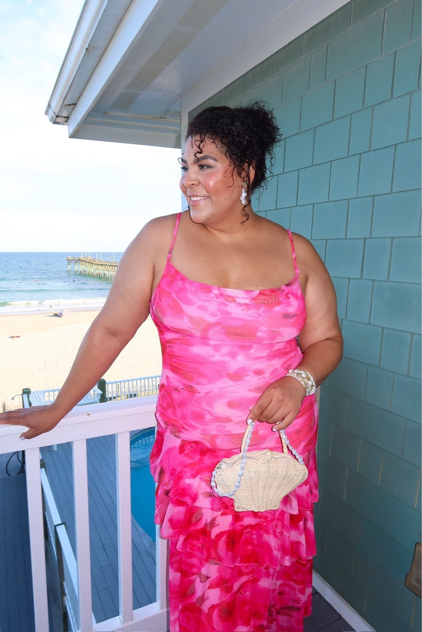 Looking perfect for going out at the beach! I’m 5’9” size 12/XL wearing a size L in dress

#LTKootd #LTKSeasonal #LTKMidsize