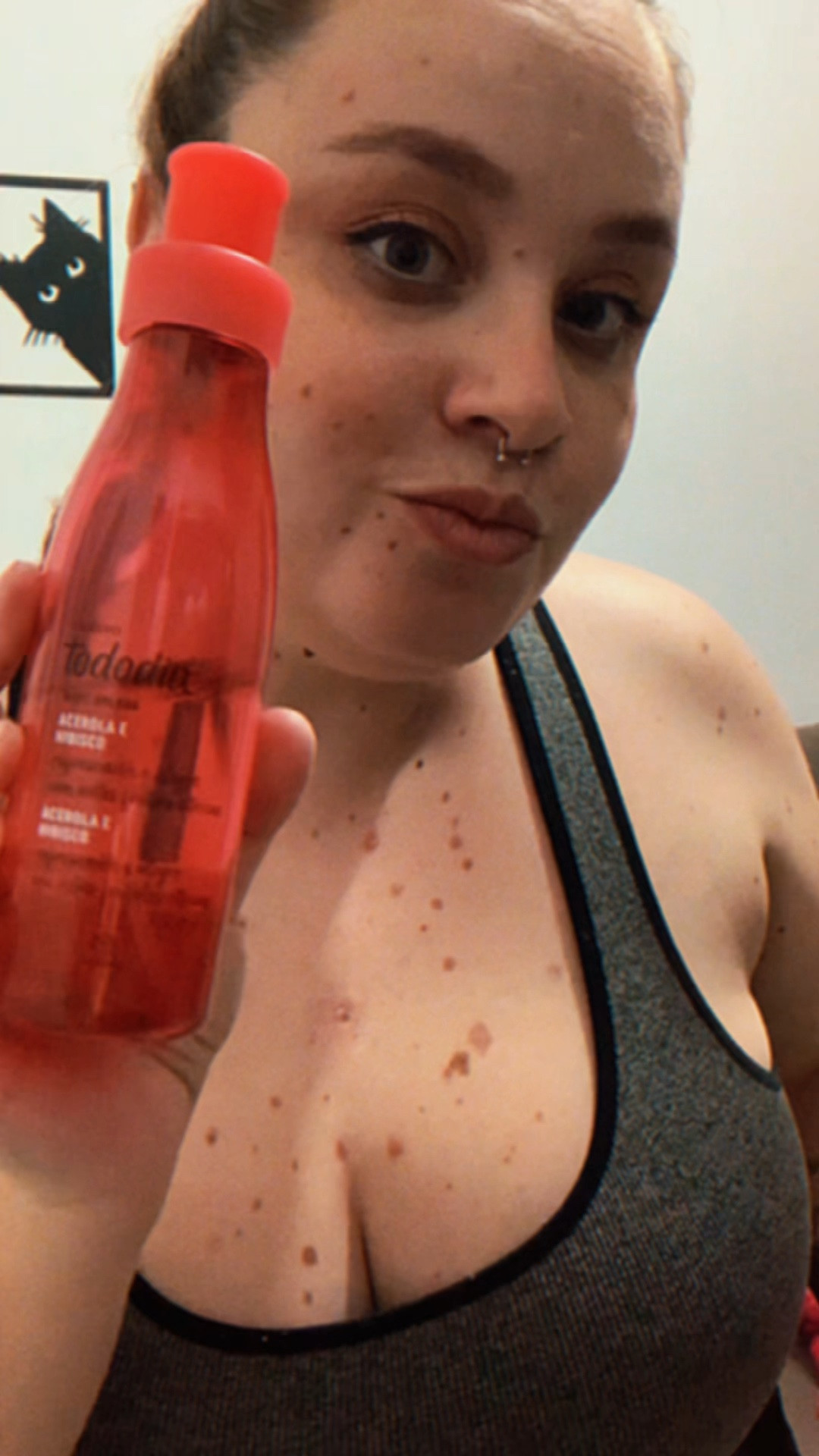 Body splash gostoso pra ir pra academia

Natura tododia Acerola e Hibisco

#LTKfitness #LTKActive #LTKbrasil