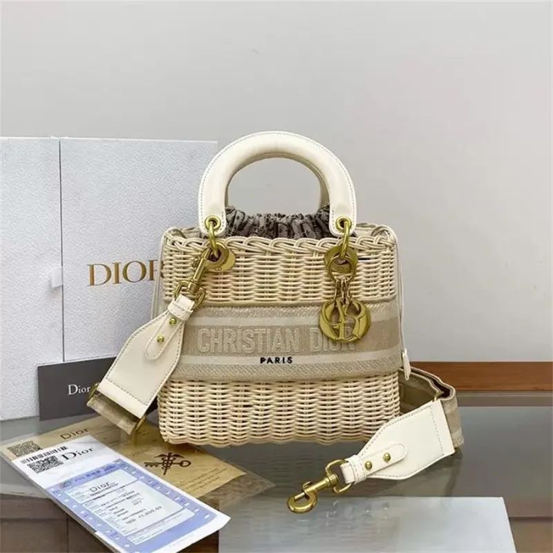 DUPE Cosmetic Bags Concubine Diana Weaving Heavy Industry Bag Early Spring New Handbags Messenger... | DHGate