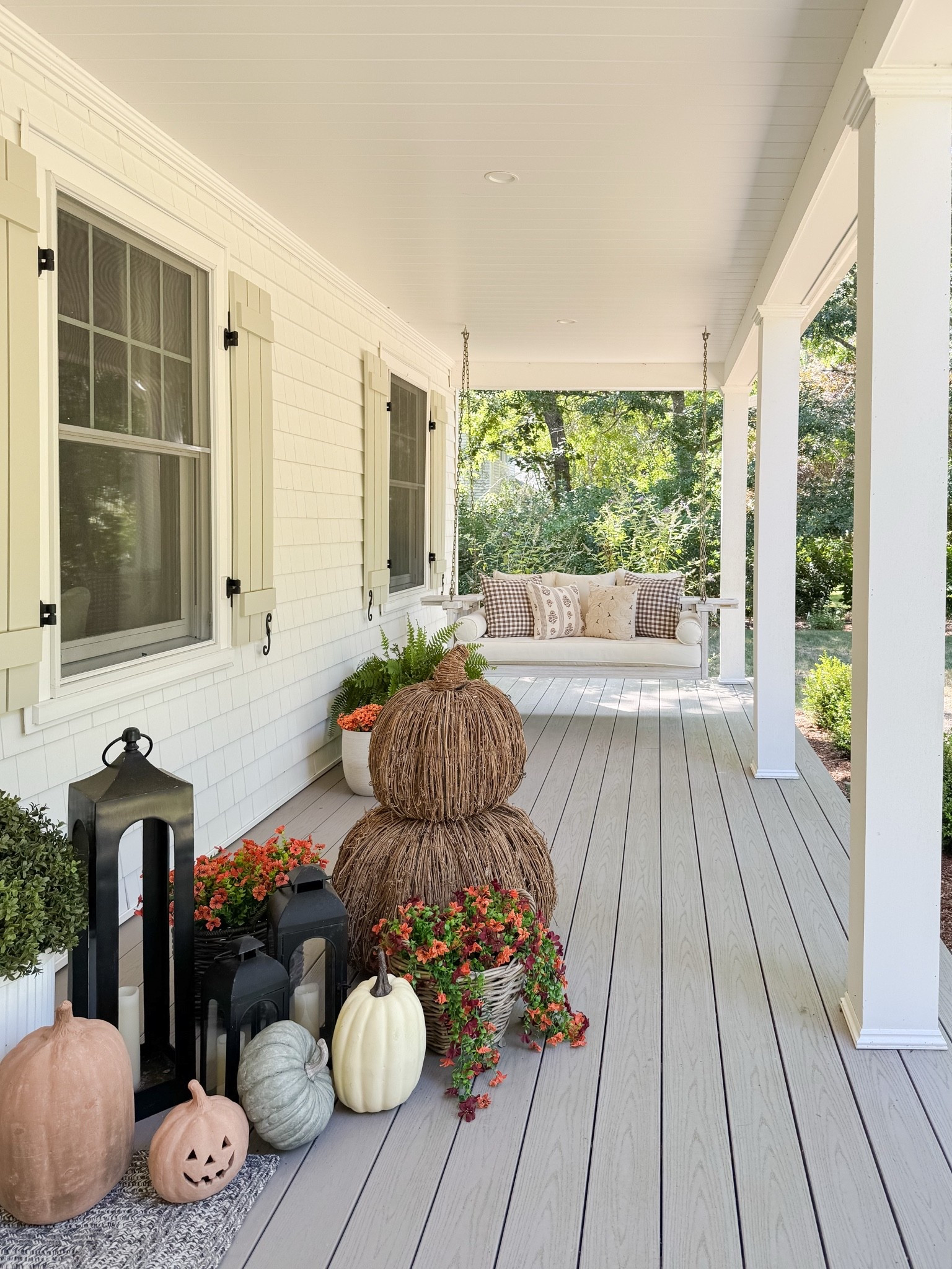 Fall Front Porch

Home  home decor  home favorites  spring front porch  spring home decor  seasonal decor  wreath  planters  area rug  coastal home

#LTKHome #LTKSeasonal