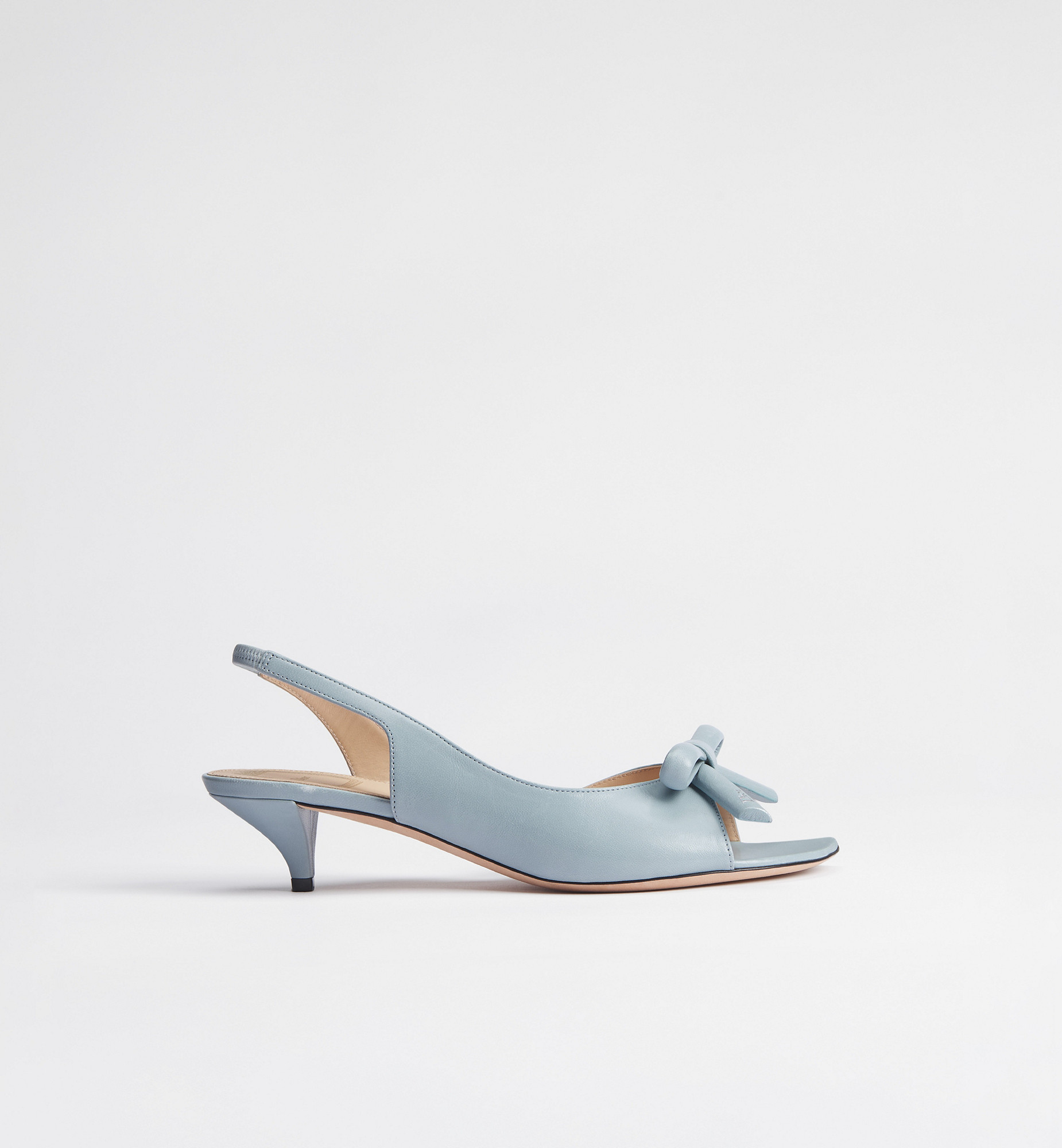 Dior Bow Heeled Slingback Sandal Bleu Ciel Lambskin | DIOR | Christian Dior Parfums UK