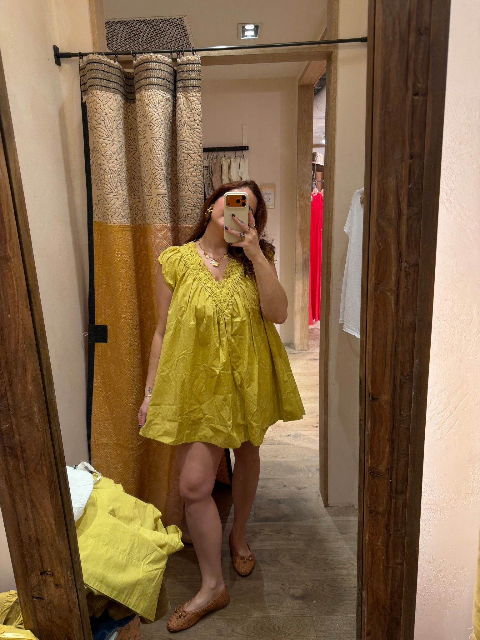 Mini skirt comes in multiple colors size M

#LTKSeasonal #LTKMidsize #LTKFestival