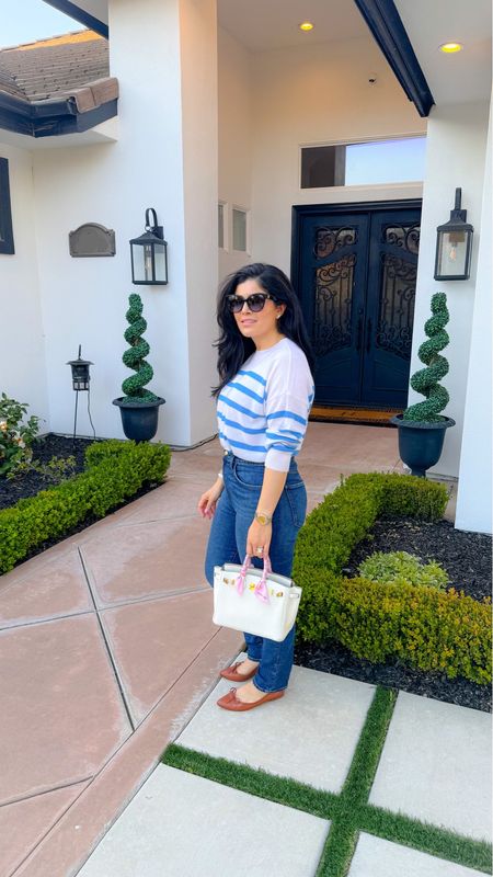 Beautiful day, for a family day 🩷

Striped sweater, cashmere sweater, birkin 25, birkin mushroom, Margaux flats, favorite daughter, madewell, Celine sunglasses, Burberry, sunglasses, spring looks, spring outfits 

#LTKsalealert #LTKstyletip #LTKbeauty