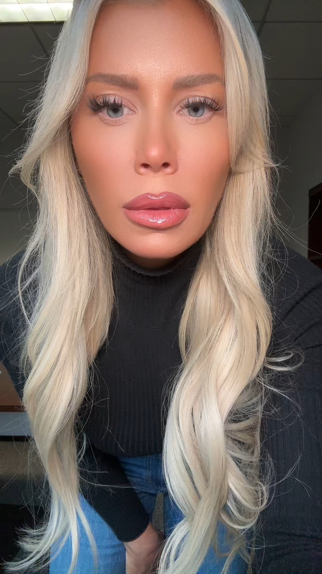 The BEST staple jeans! I’m 5’6 and got the longer length to wear with boots + heels🖤 10/10 👌🏼👌🏼 
Paige Sasha Jeans (You have to get them from the Paige site- linked- to get the 34” inseam. These are the Stefania distressed) TTS

#LTKgrwm #LTKGiftGuide #LTKmomlife