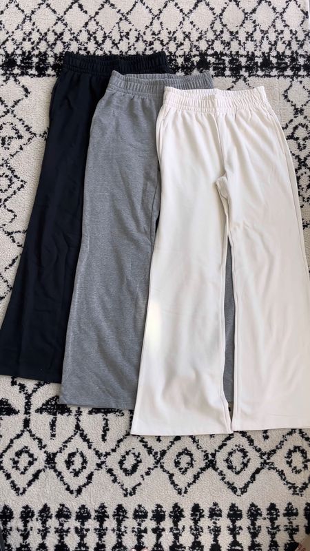 These @target sweatpants are a definite Aritzia lookalike but instead of $70 they’re only $25! They’re super soft and short girl friendly, ordered smalls

#LTKunder50 #LTKSeasonal #LTKtravel